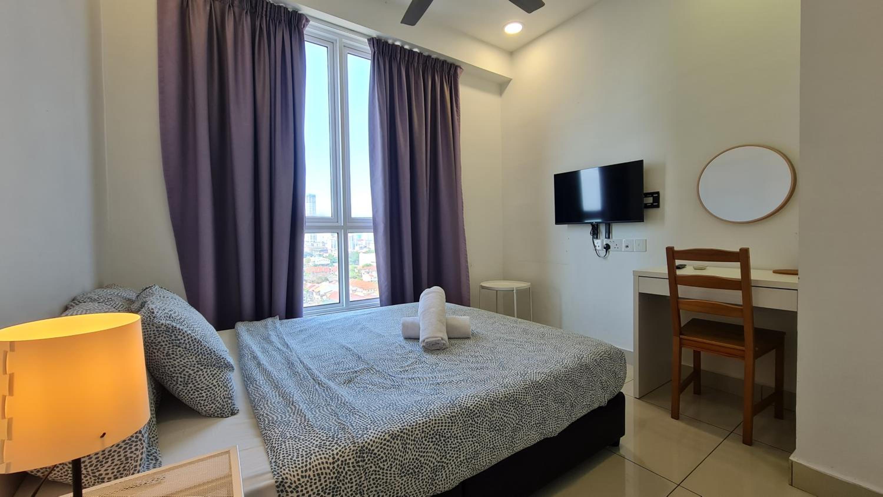 Rooms at Mansion One, Shared Apartment Only photo 2