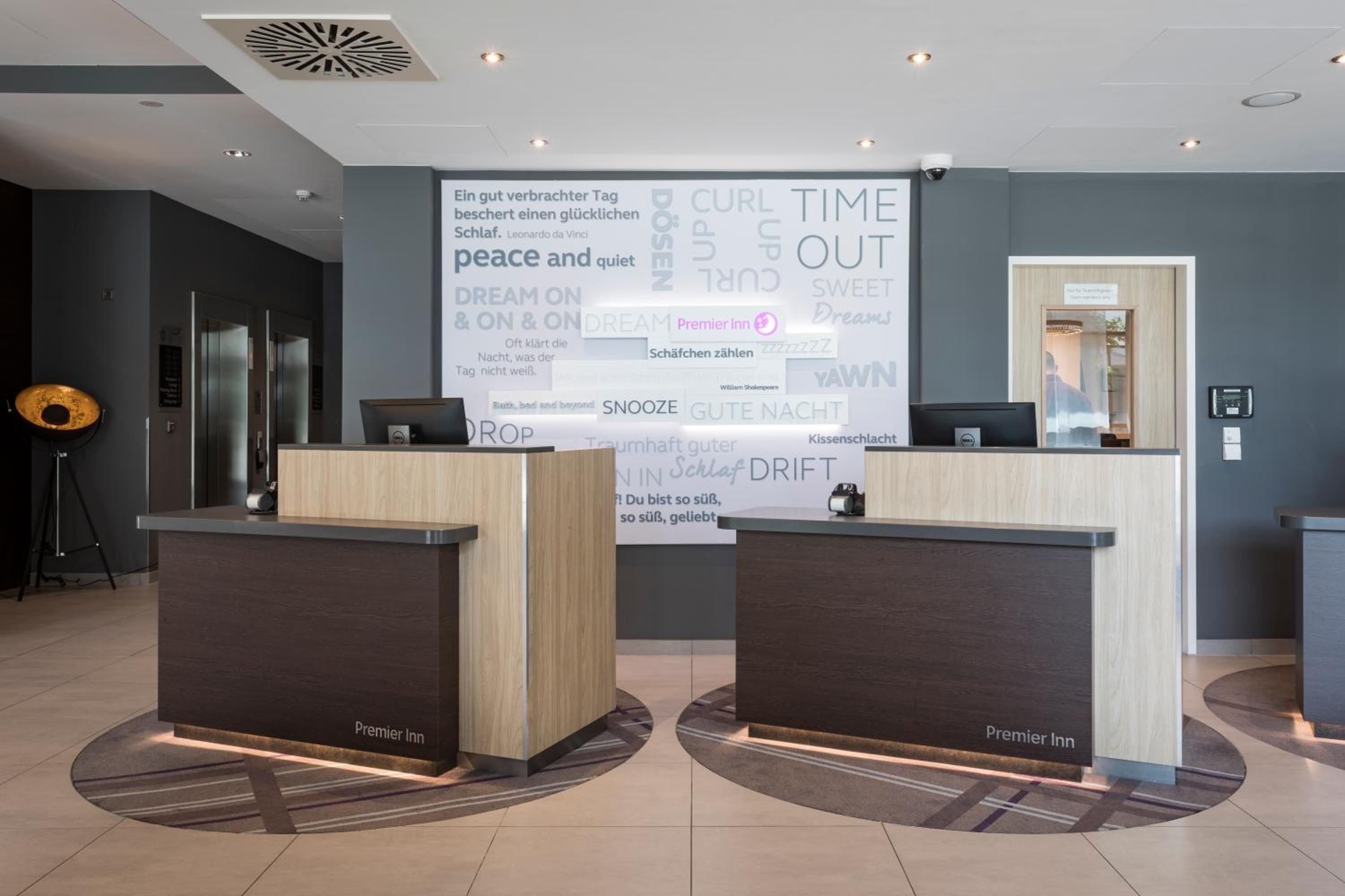 Premier Inn Freiburg City Süd 2
