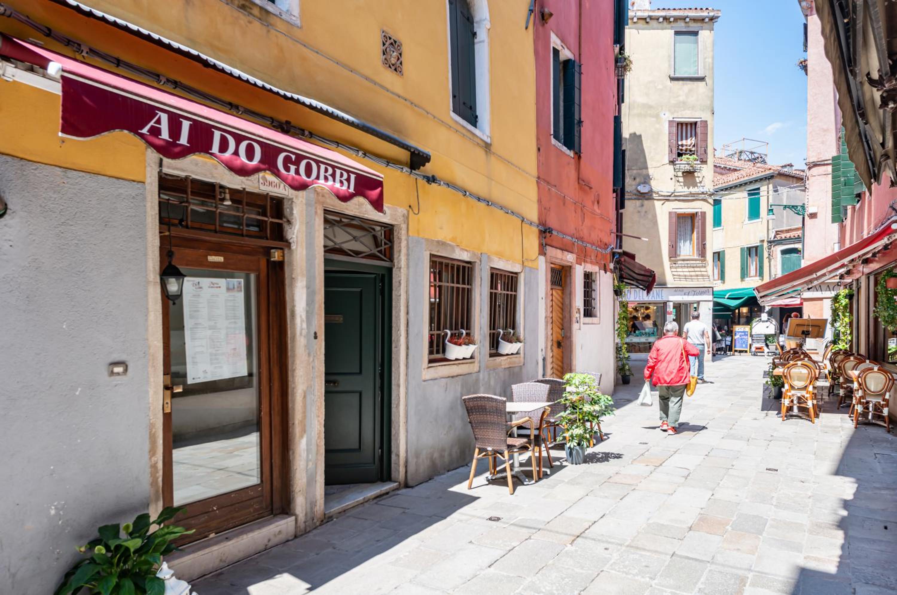 GuestHost - Arsenale Duplex Apartment