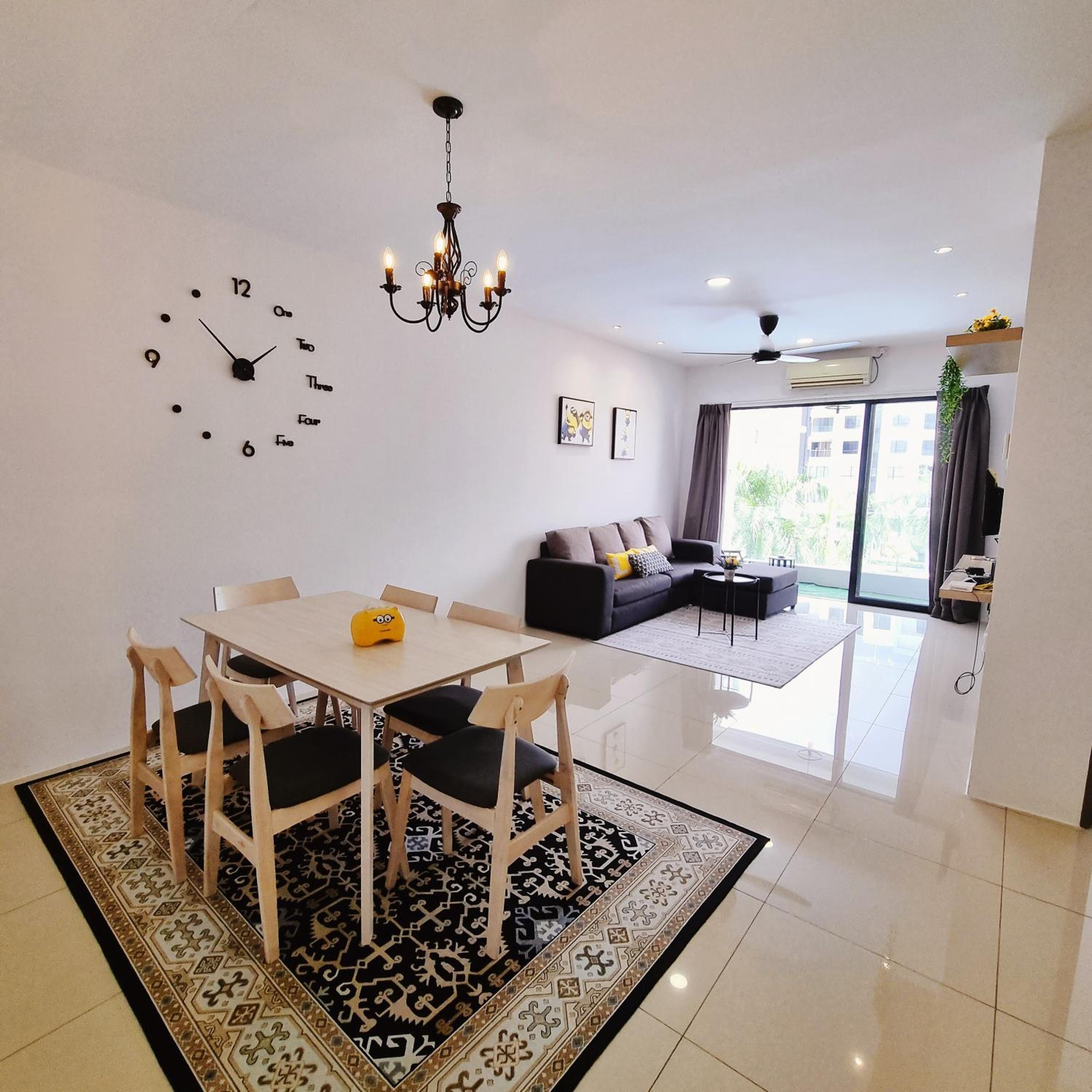 B3 Superb PoolView Manhattan Waterpark Homestay Ipoh4-8Pax NETFLIX photo 7