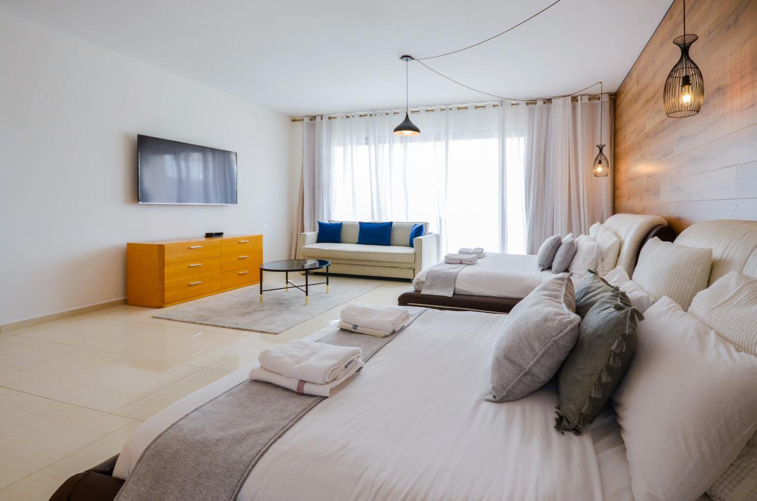YalaRent Mountainside Penthouses with Private Pool