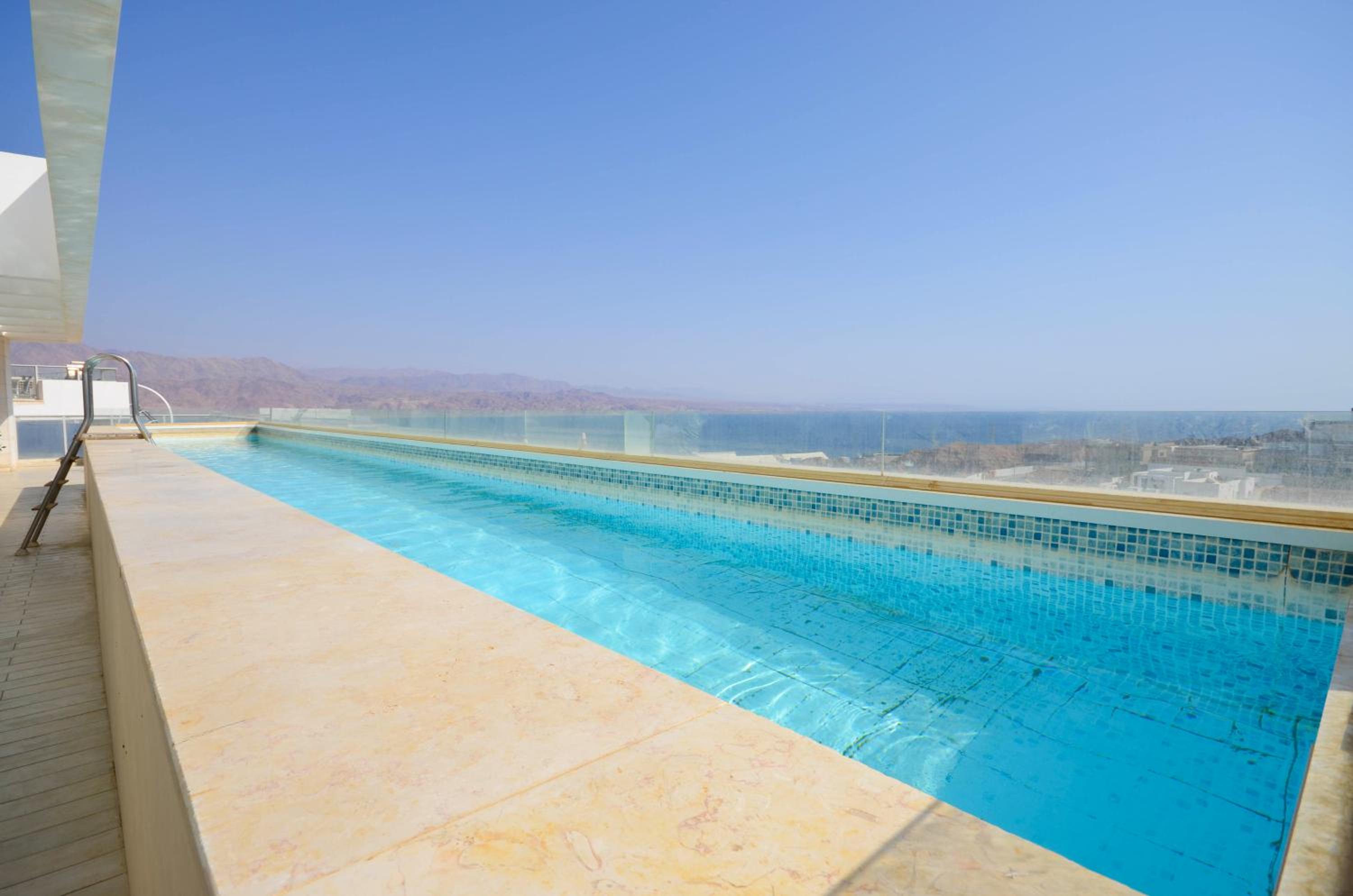 YalaRent Mountainside Penthouses with Private Pool