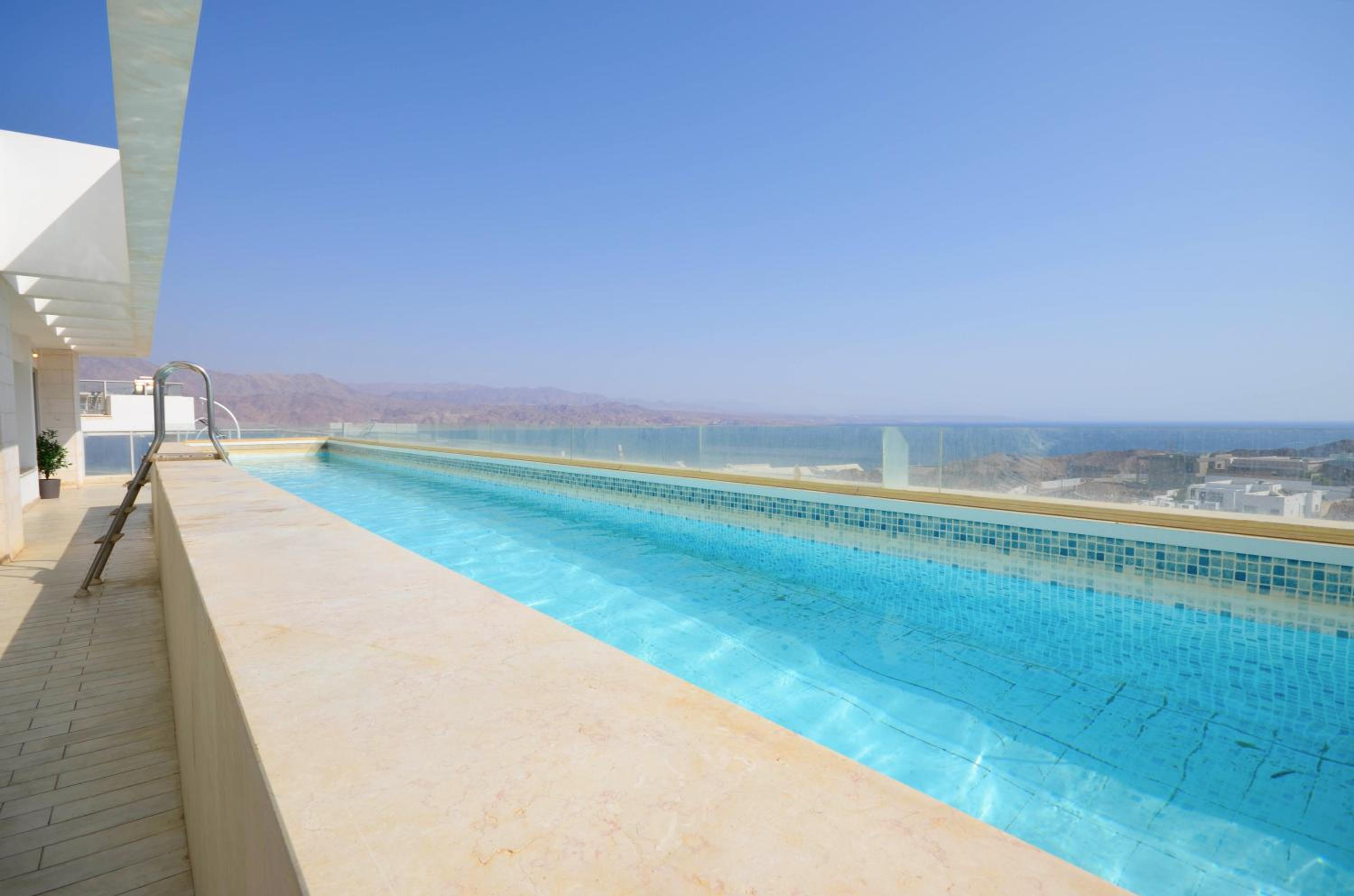 YalaRent Mountainside Penthouses with Private Pool