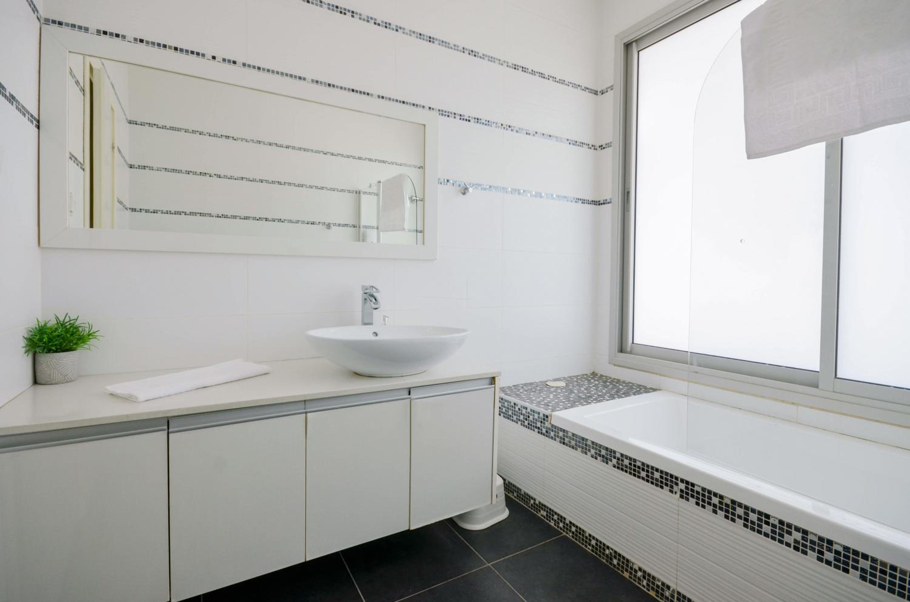 YalaRent Mountainside Penthouses with Private Pool