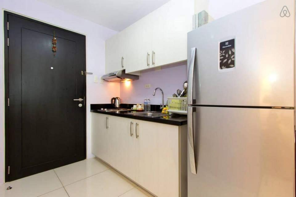 Condo Studio Luxe in Princeton Residences view 2
