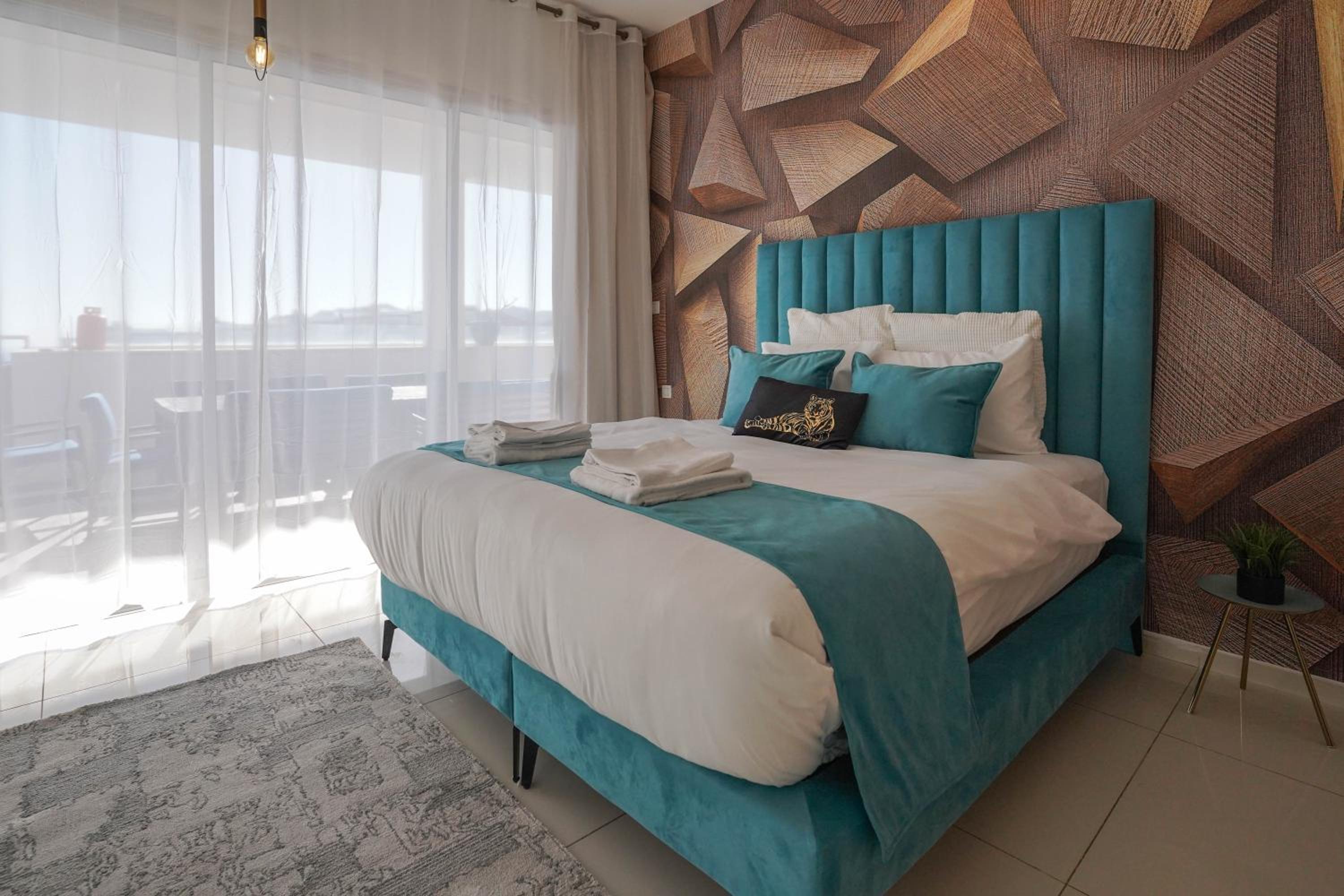 YalaRent Mountainside Penthouses with Private Pool