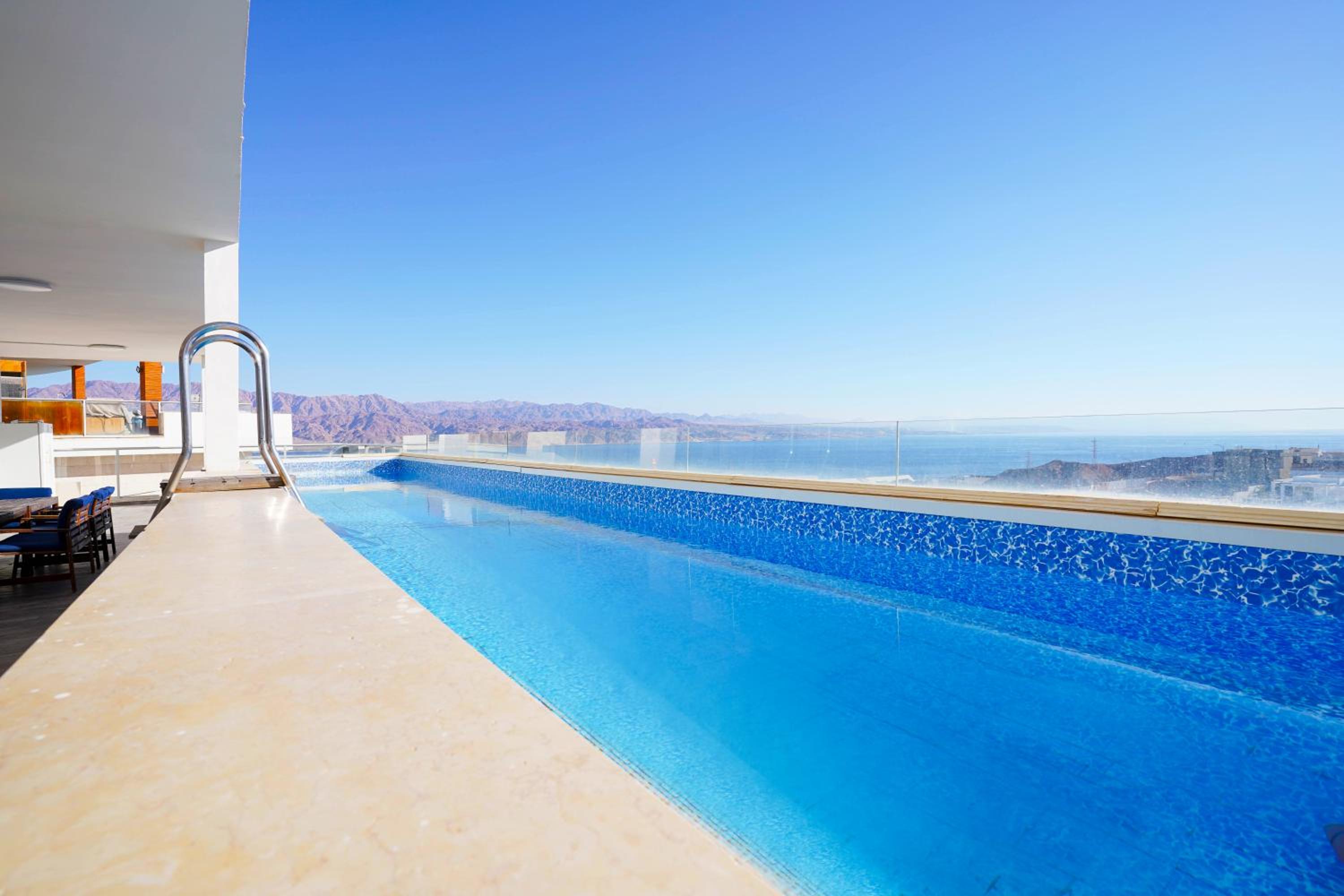YalaRent Mountainside Penthouses with Private Pool