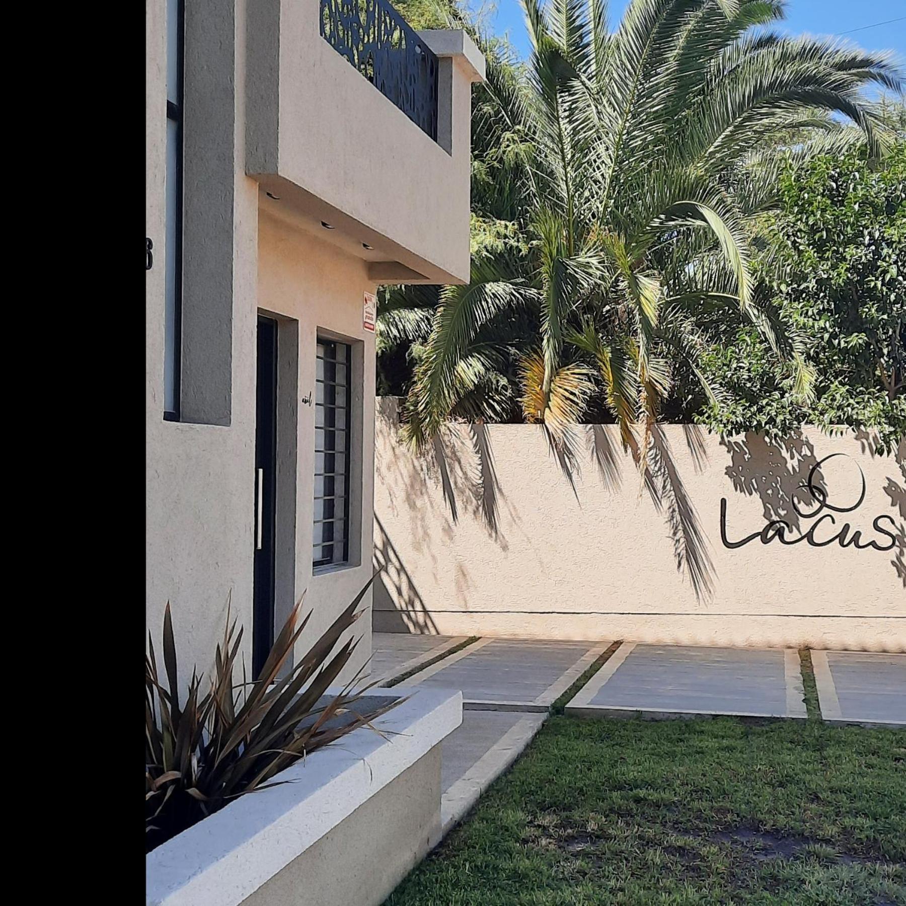 Lacus. Casas de lago.