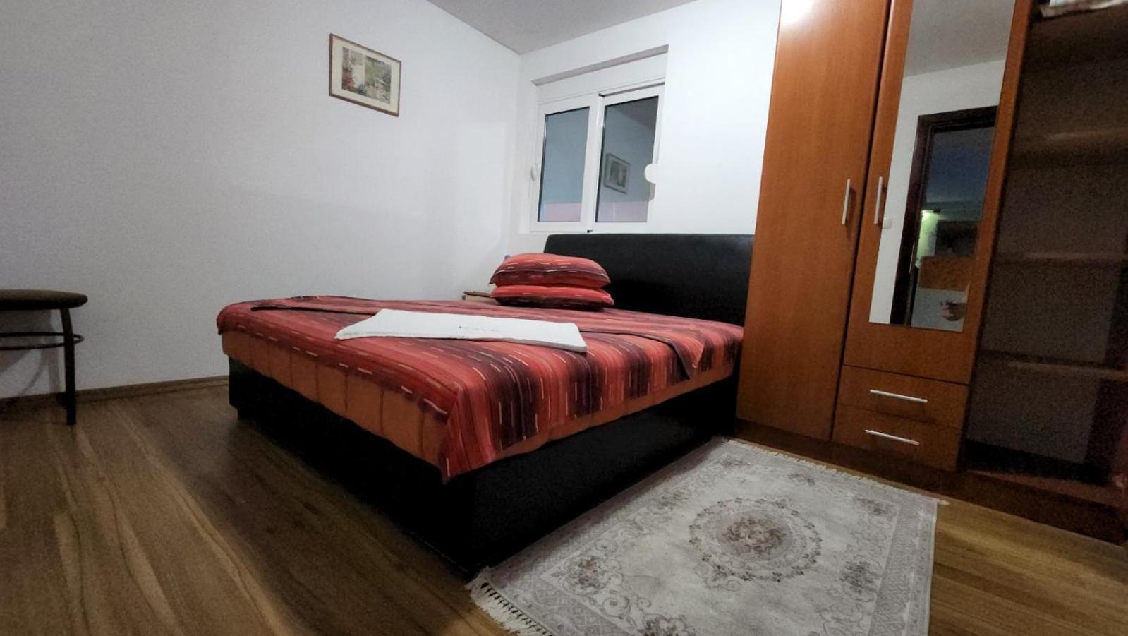 apartments Maca