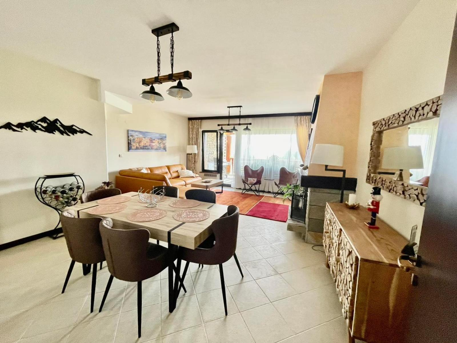 Pirin Golf Lake House