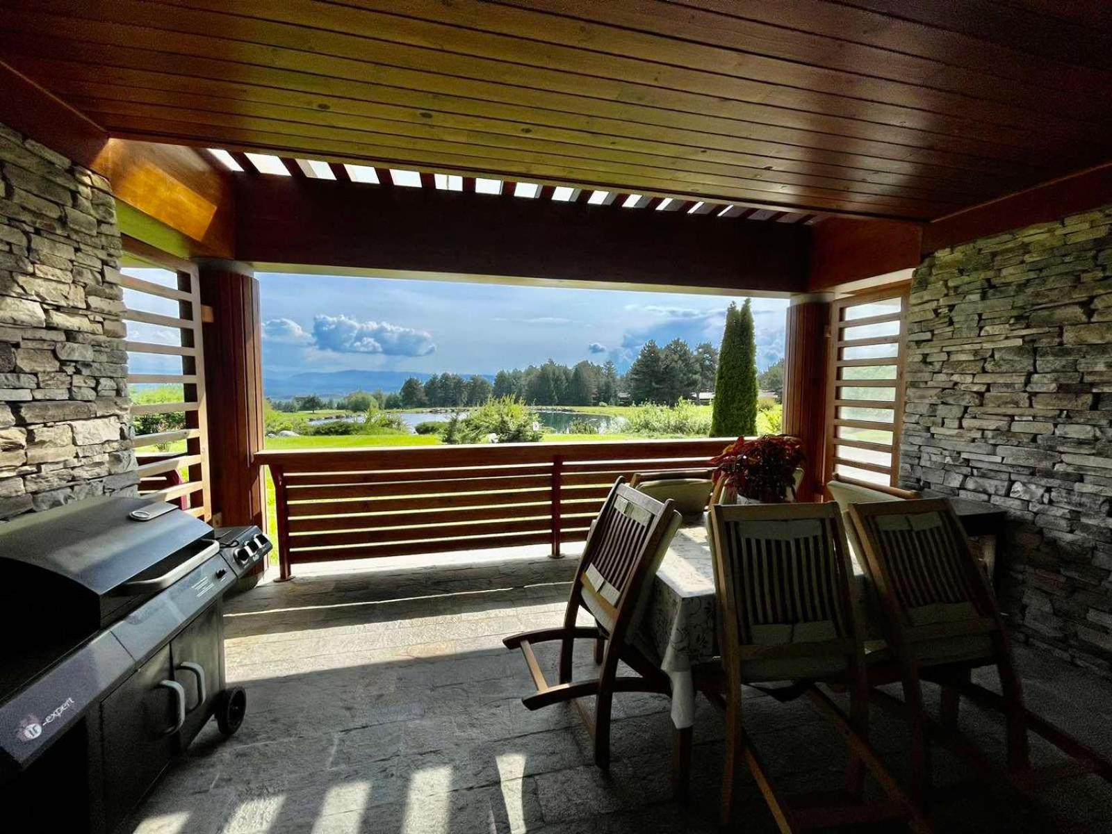 Pirin Golf Lake House