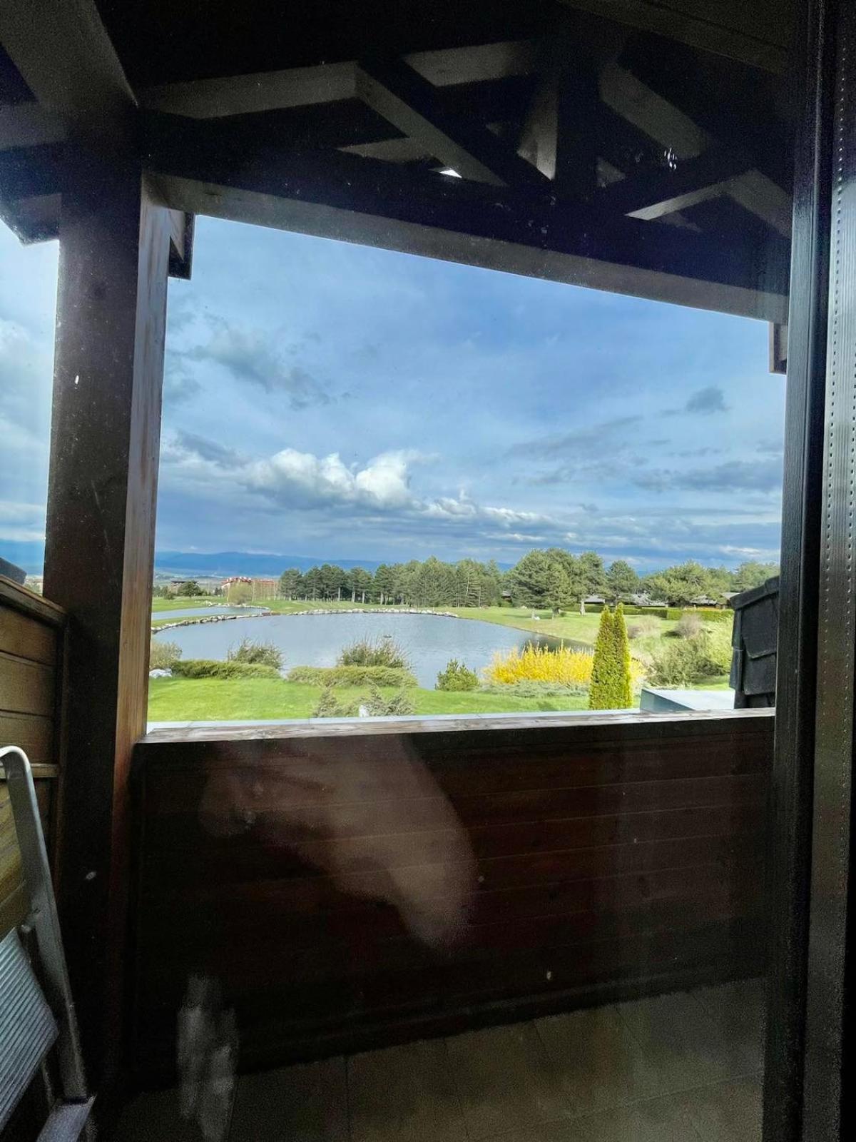 Pirin Golf Lake House