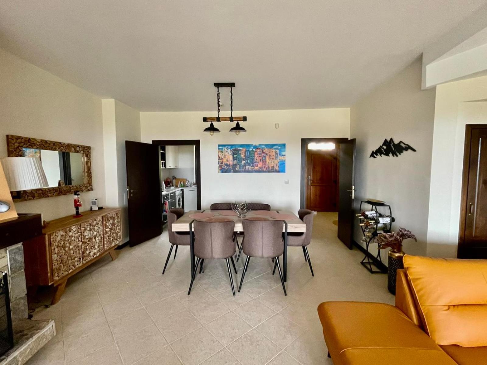Pirin Golf Lake House