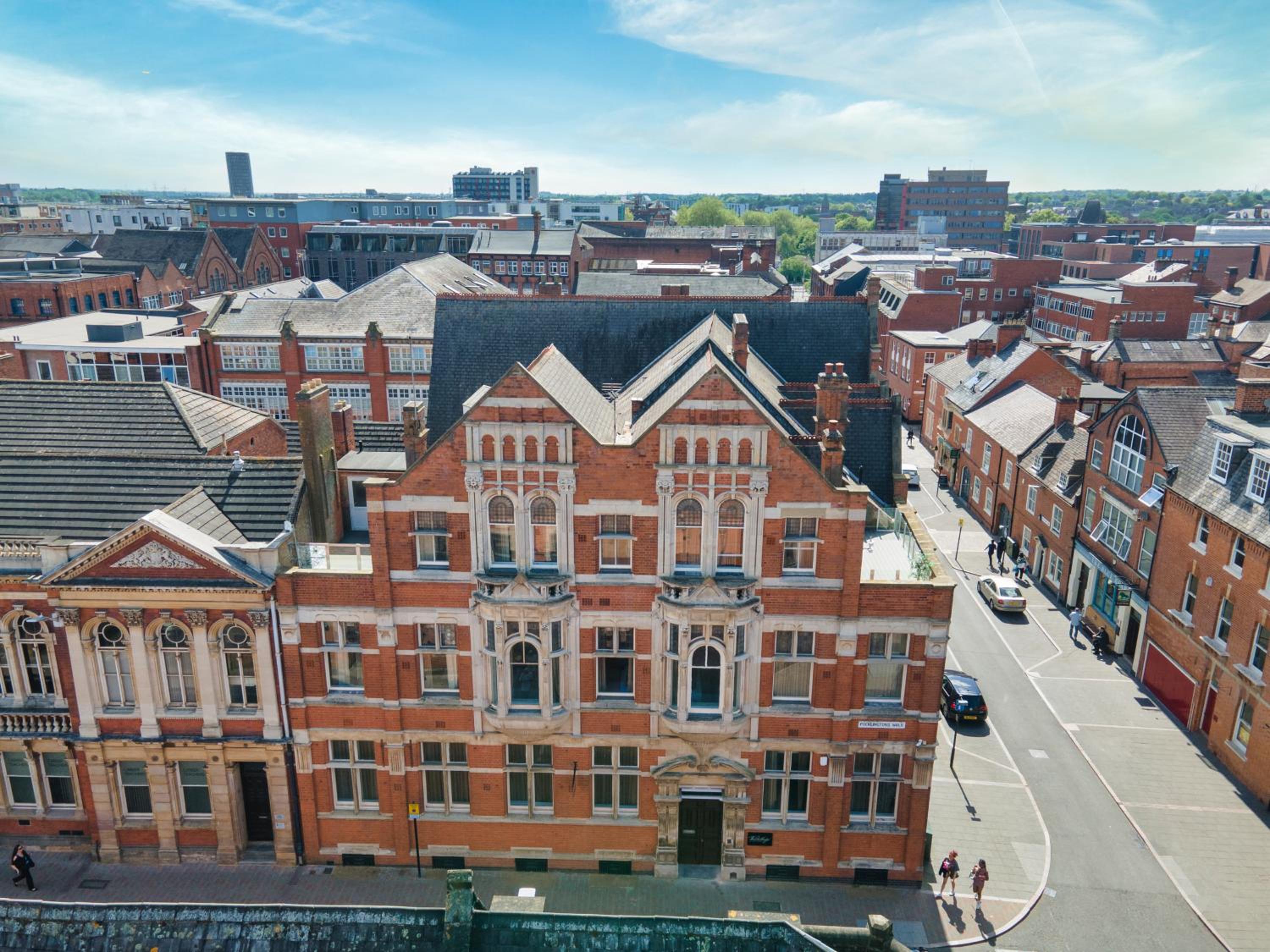 Luxury 2 Bed Apartment In The City Centre With Free Gym By The Pocklington - The Ceremonial Suite