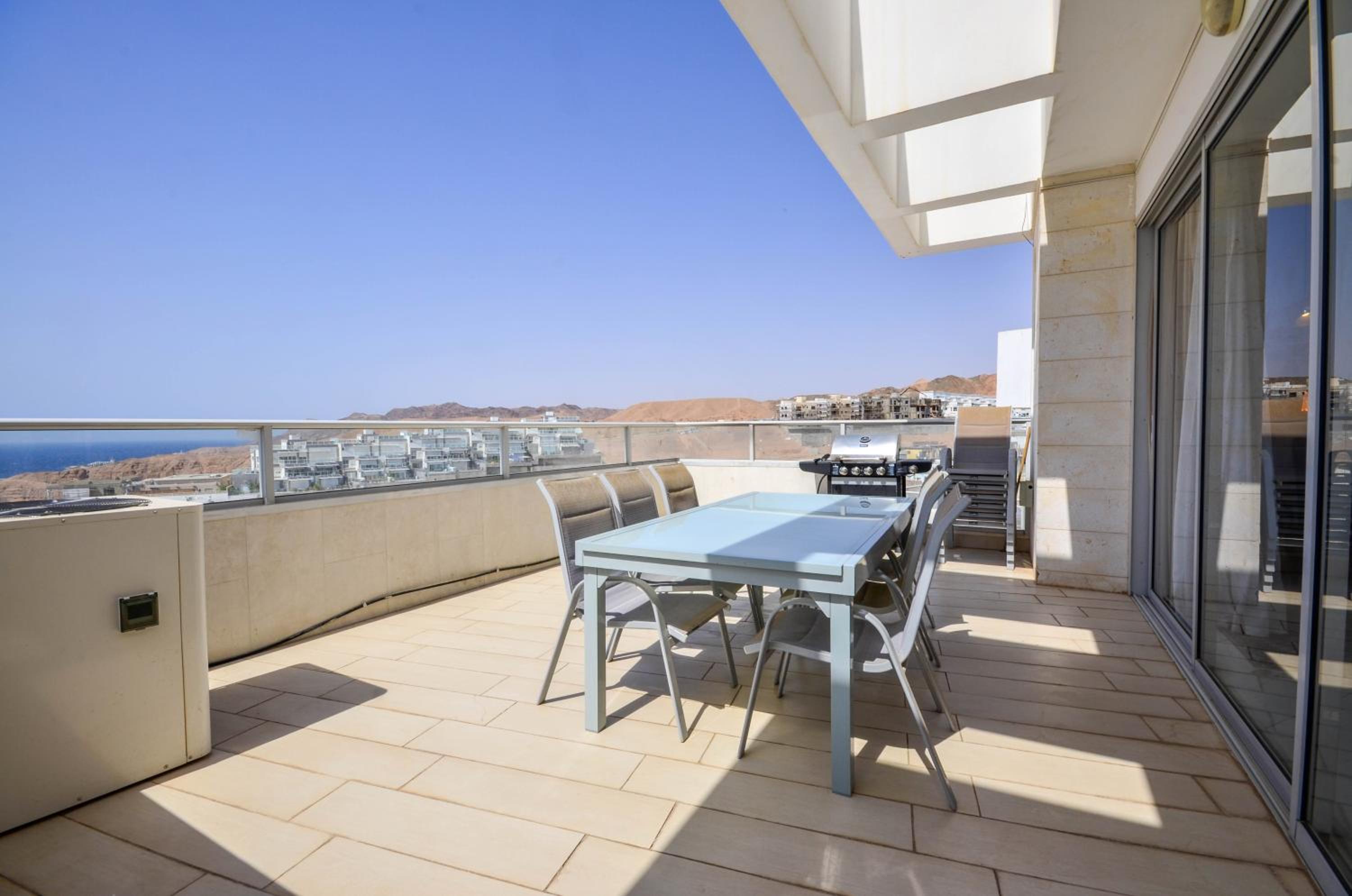 YalaRent Mountainside Penthouses with Private Pool