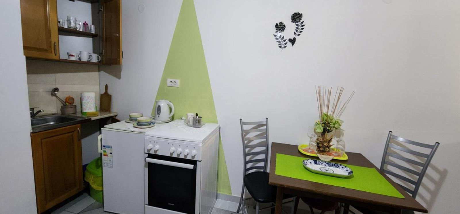 apartments Maca