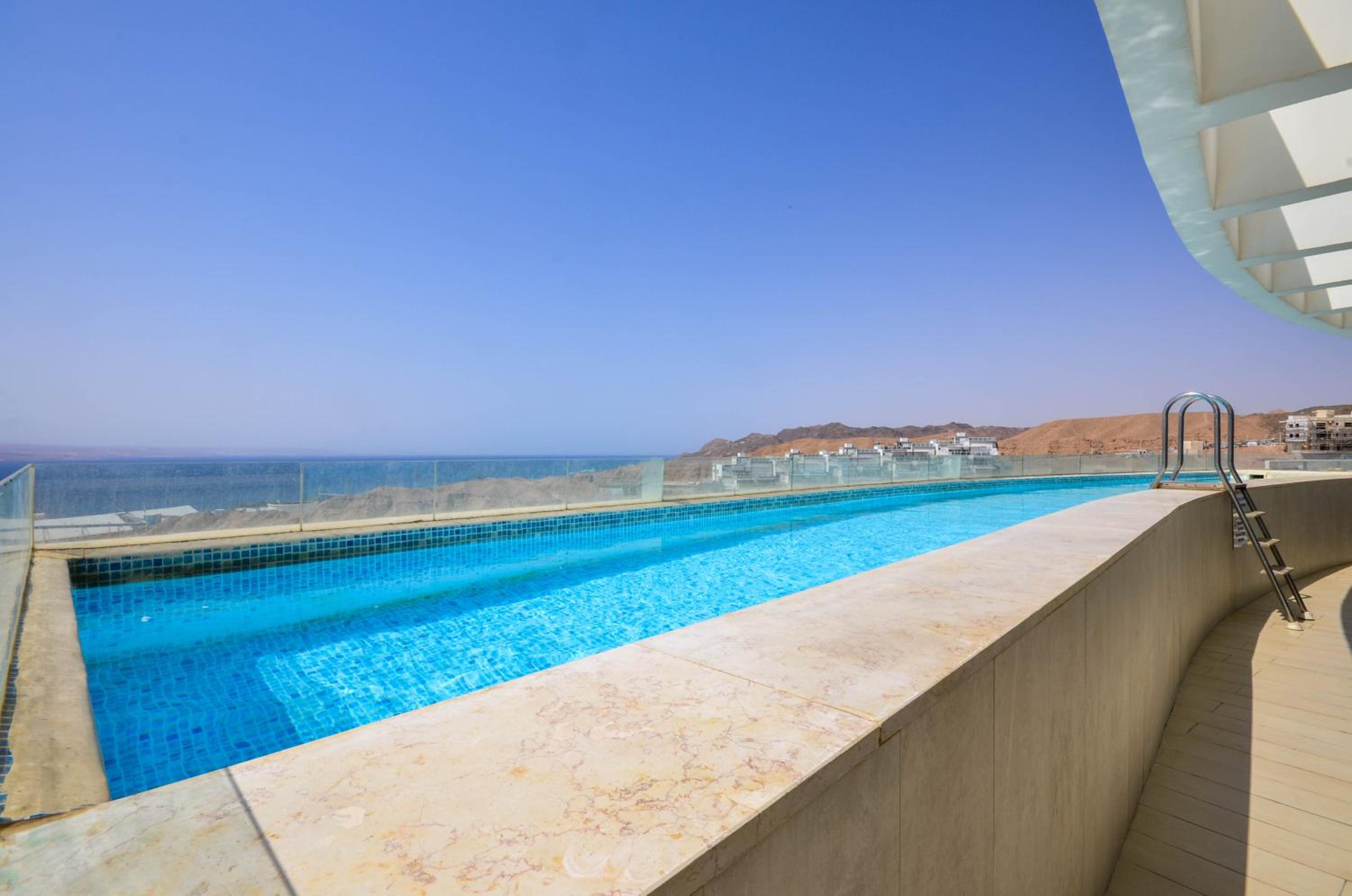 YalaRent Mountainside Penthouses with Private Pool