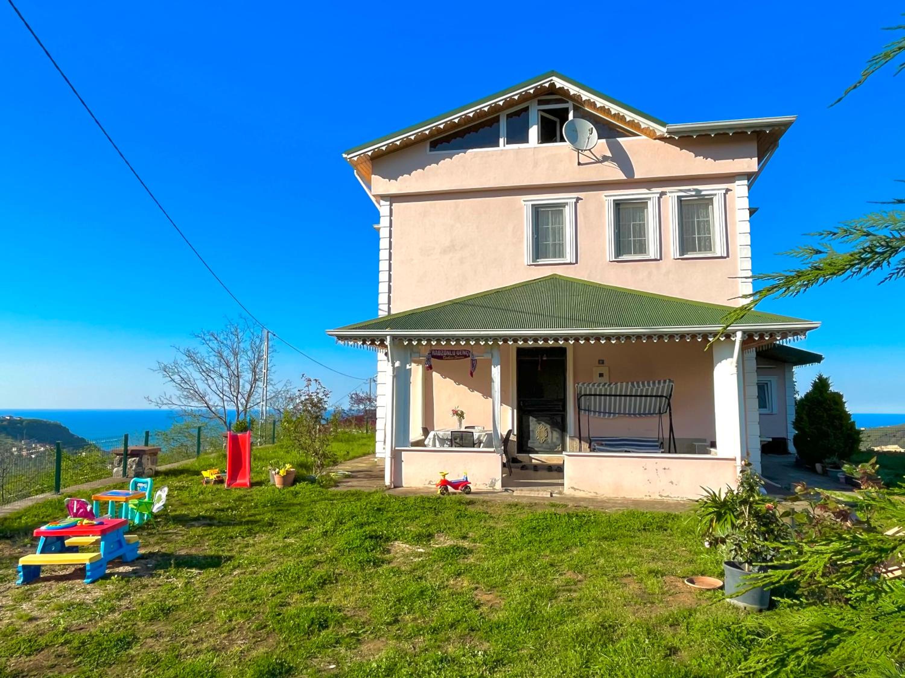 Nature Family House