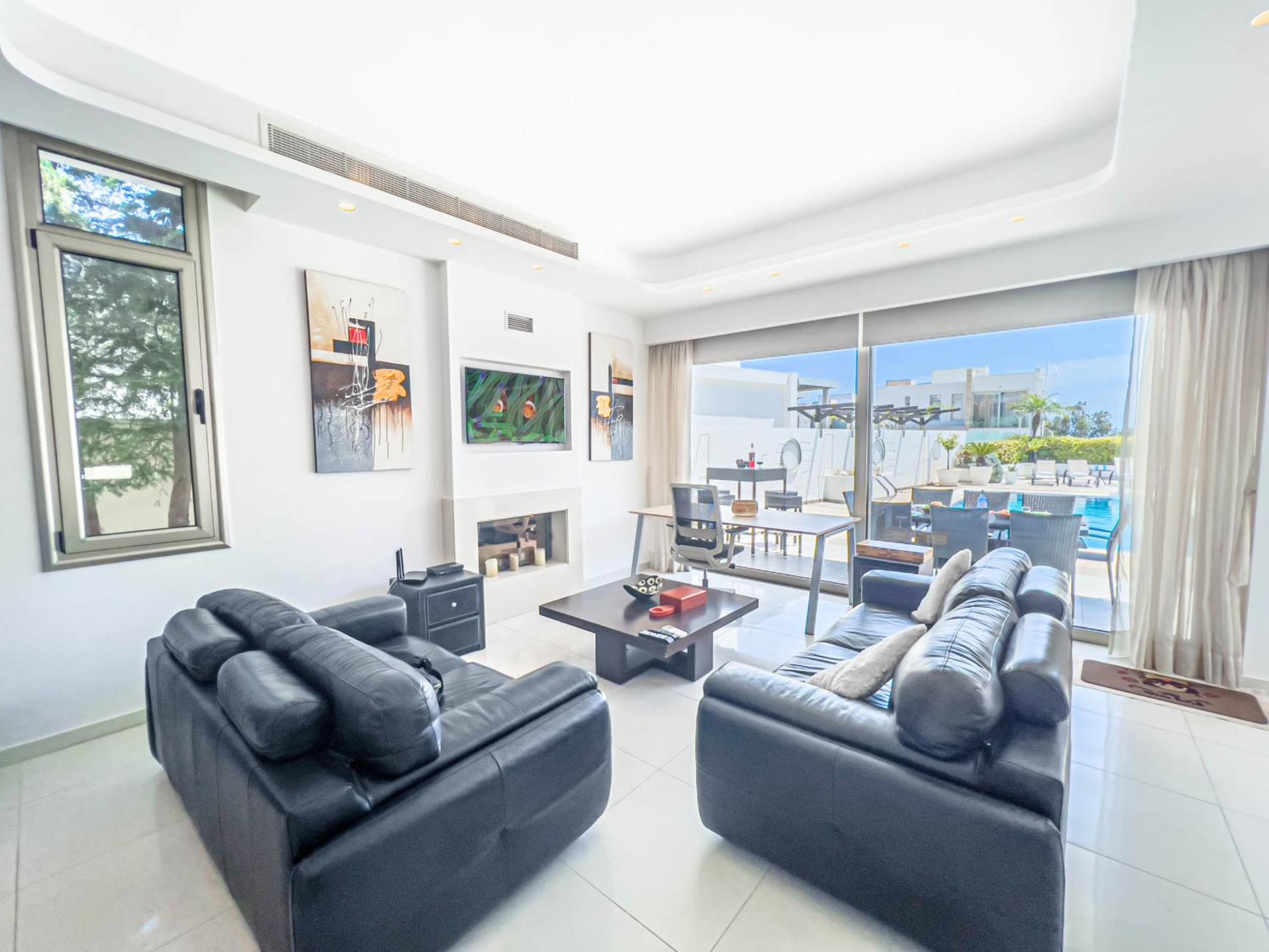 Lombardi Oasis Villa