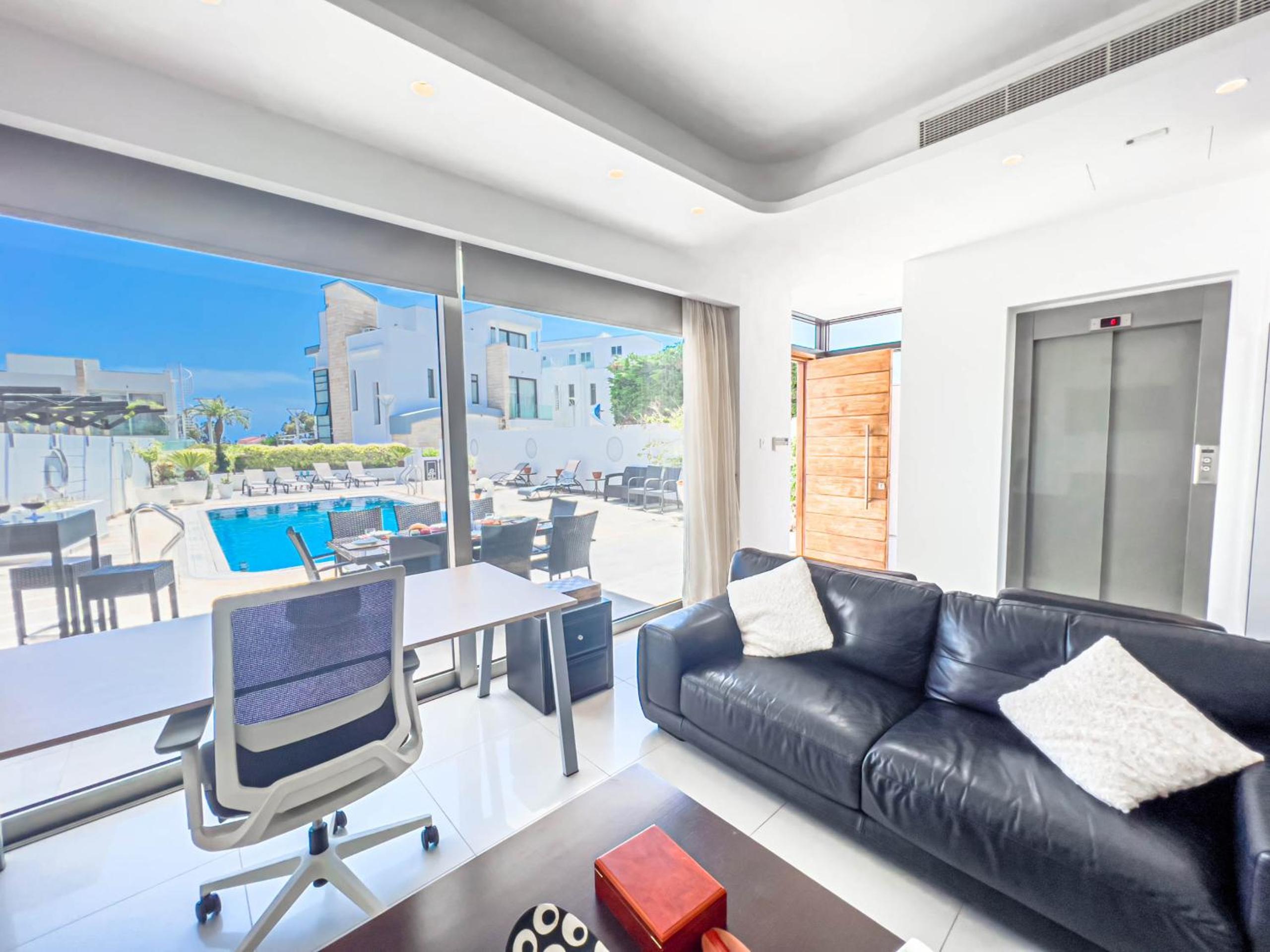 Lombardi Oasis Villa