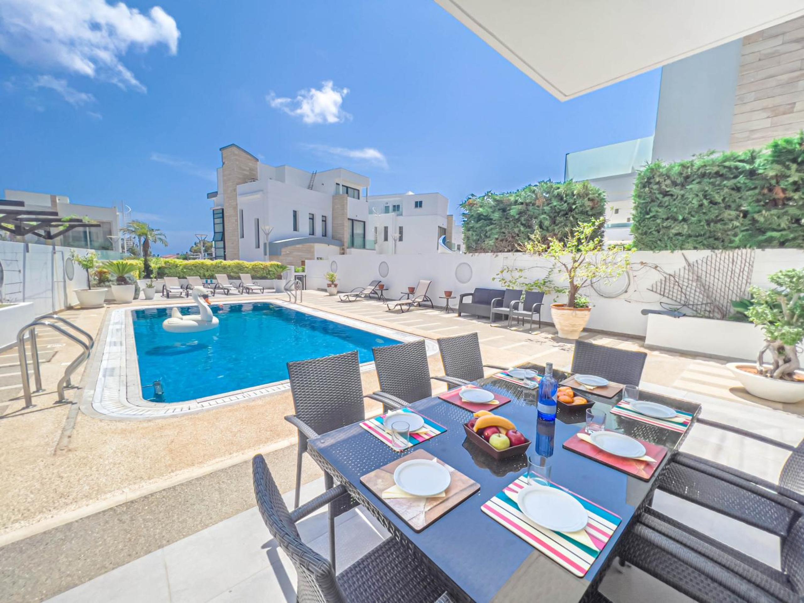 Lombardi Oasis Villa