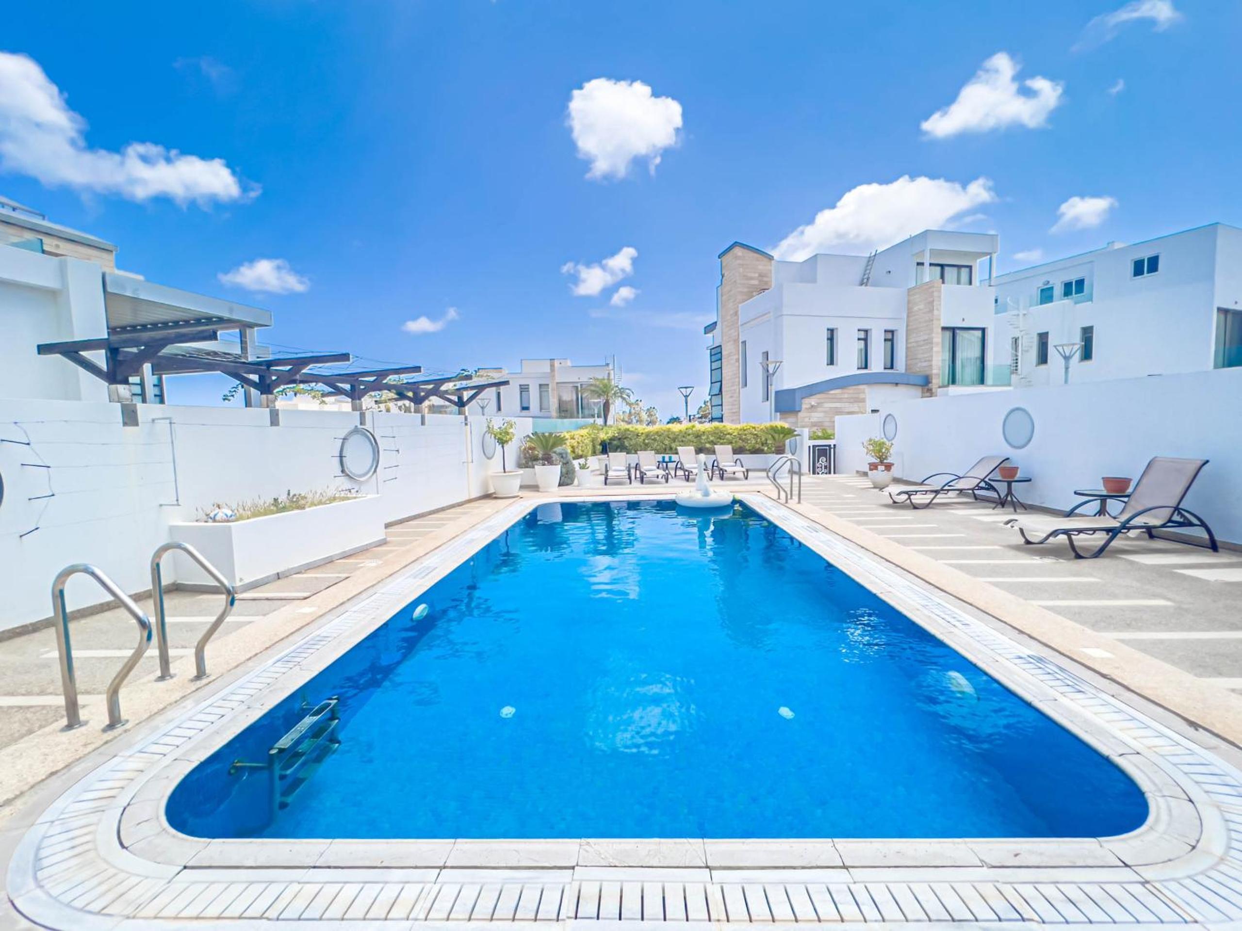 Lombardi Oasis Villa