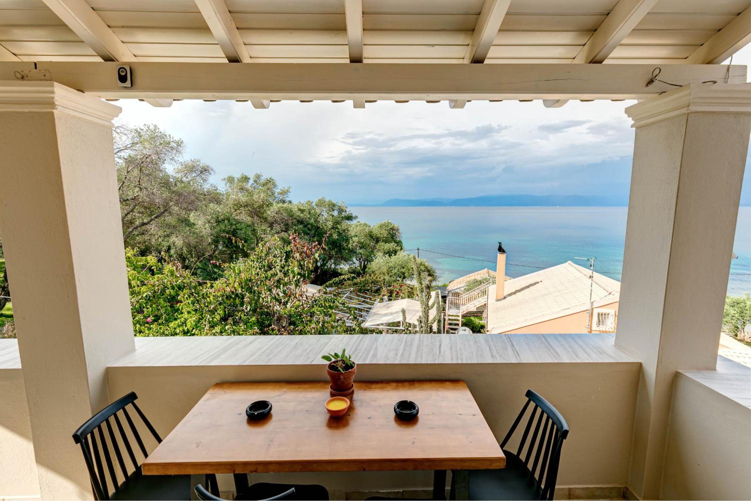 Gialos Holiday House
