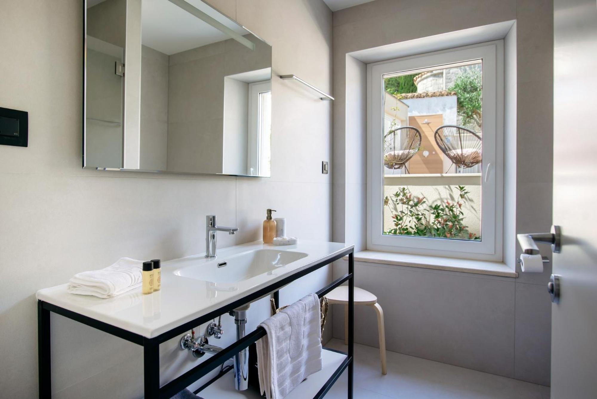 KALA LUXURY ROOMS by DuHomes