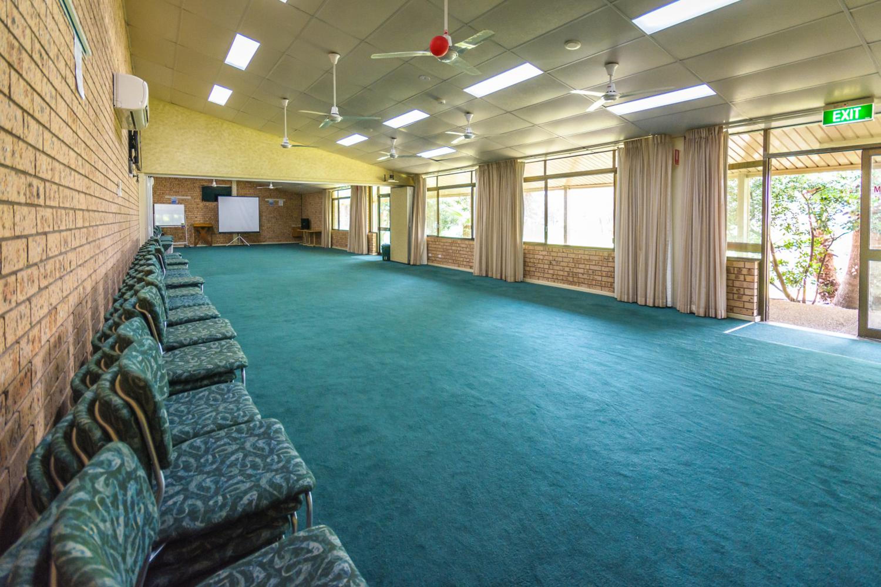 Wollongong Surf Leisure Resort