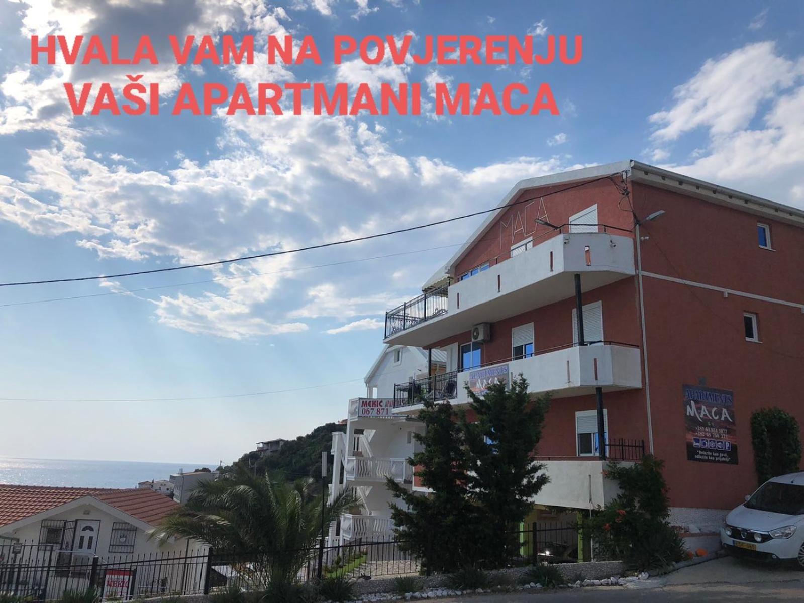 apartments Maca