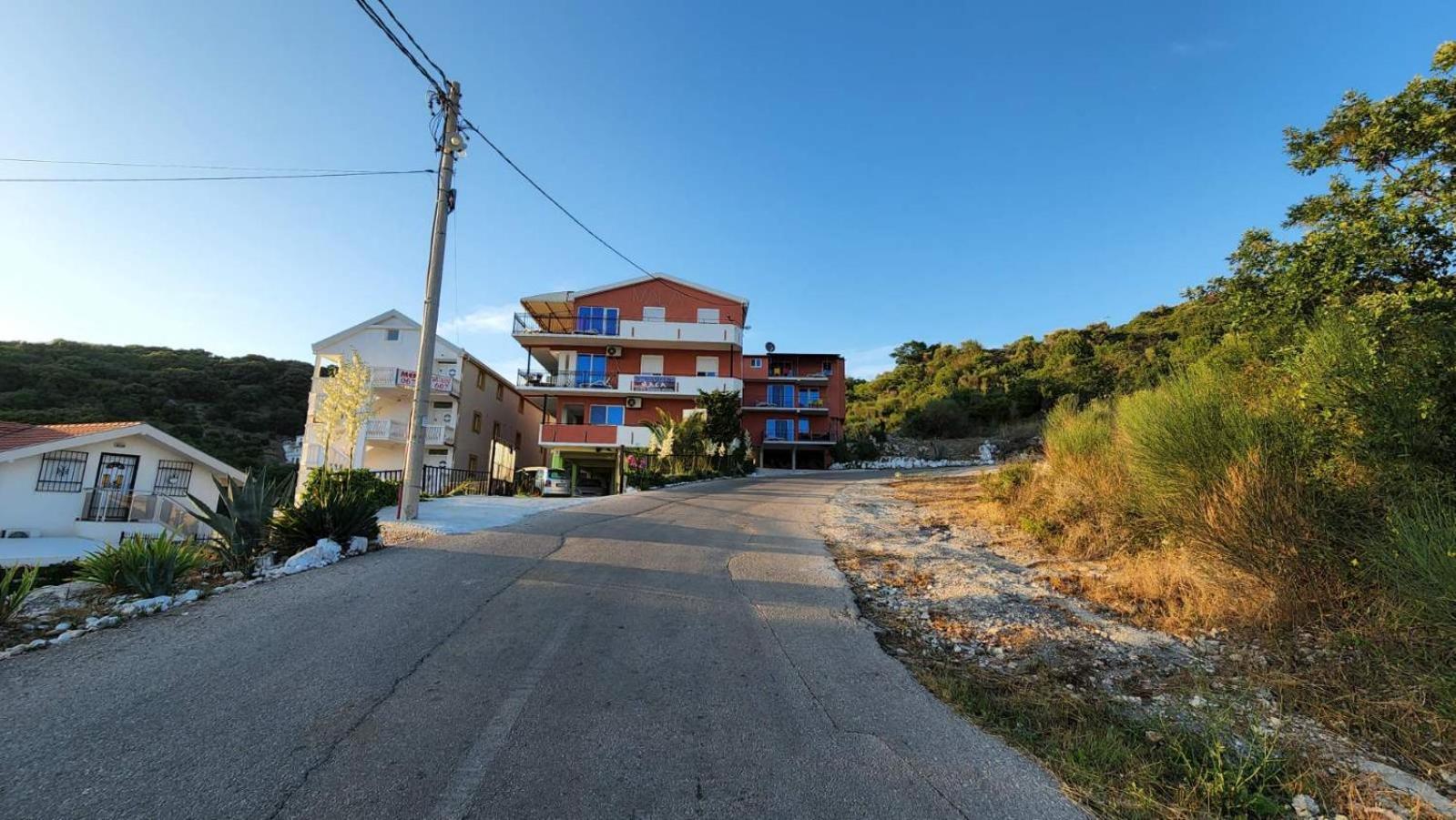 apartments Maca