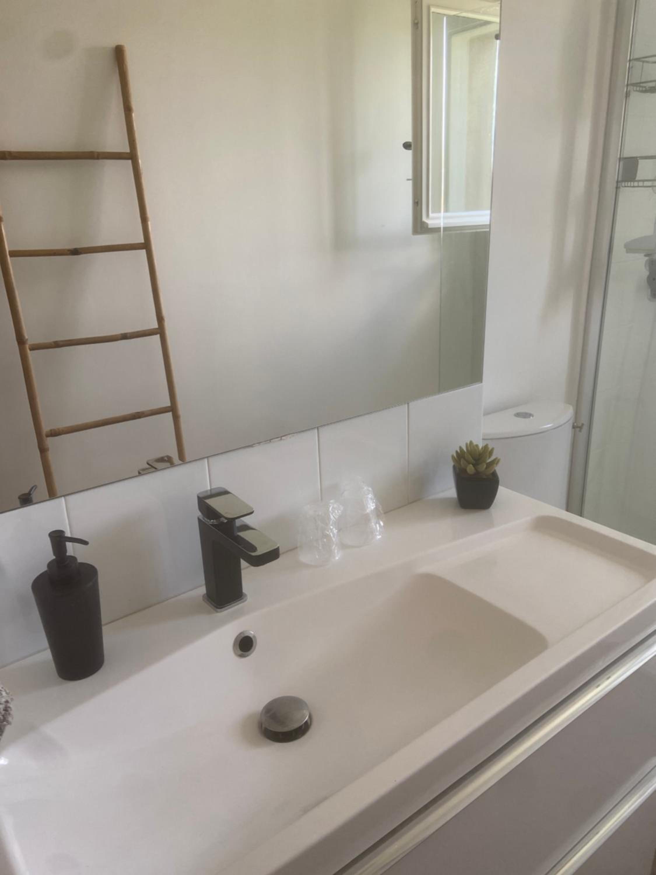 Le Patio, chambres d hôtes pour adultes en Camargue, possibilité de naturisme à la piscine,, photo 27