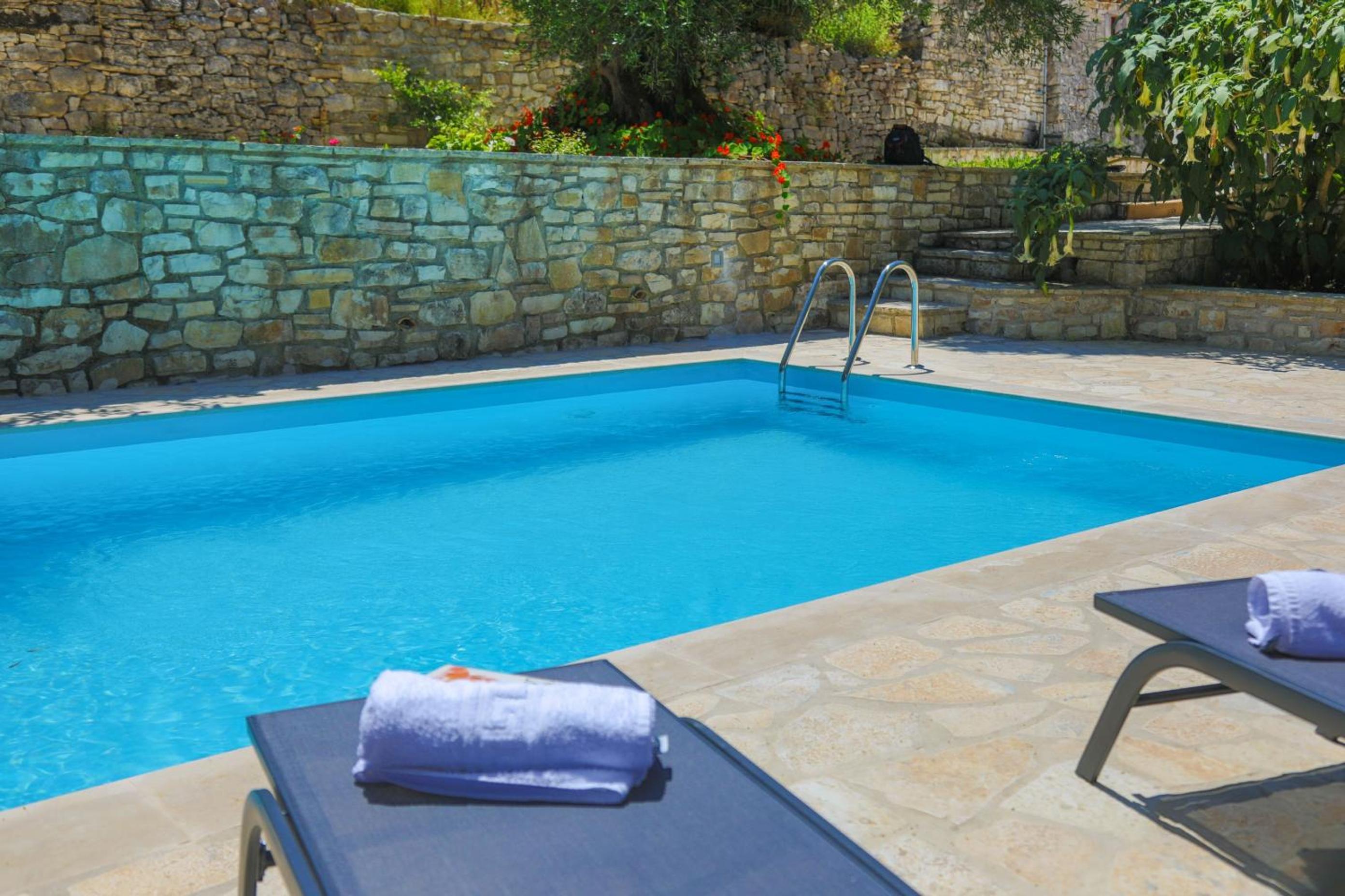 Isabella Paxos Holidays view 5