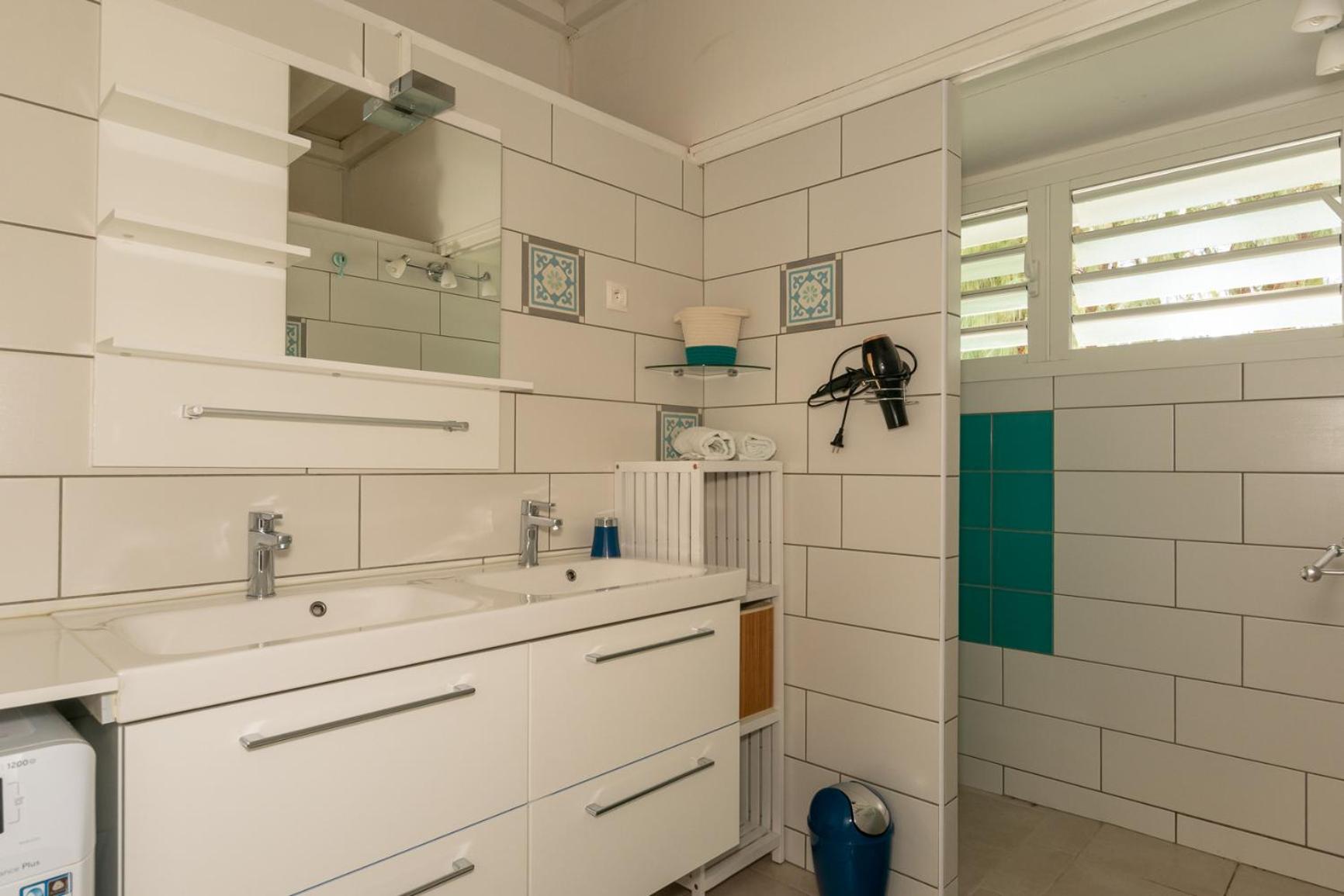 Villa Jess - 3 ch - 6 pers - piscine - proche plage