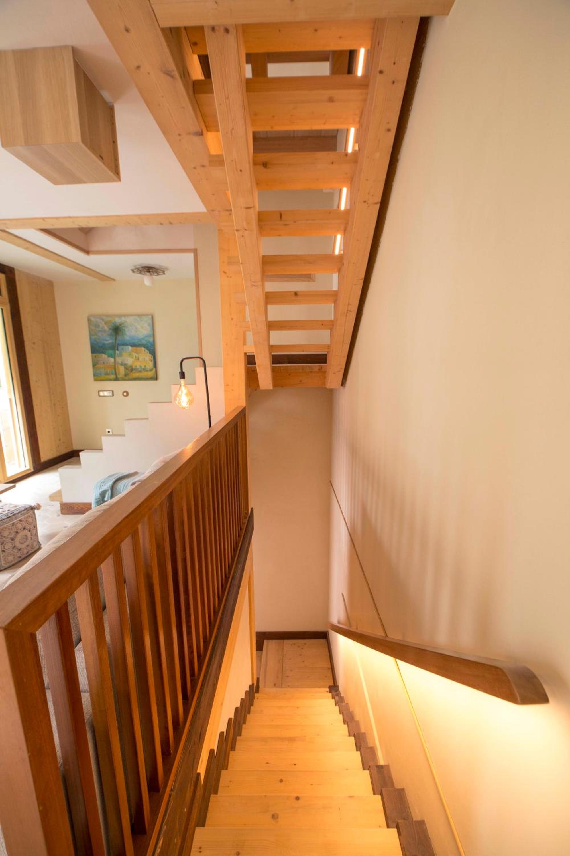 The Wooden House VV