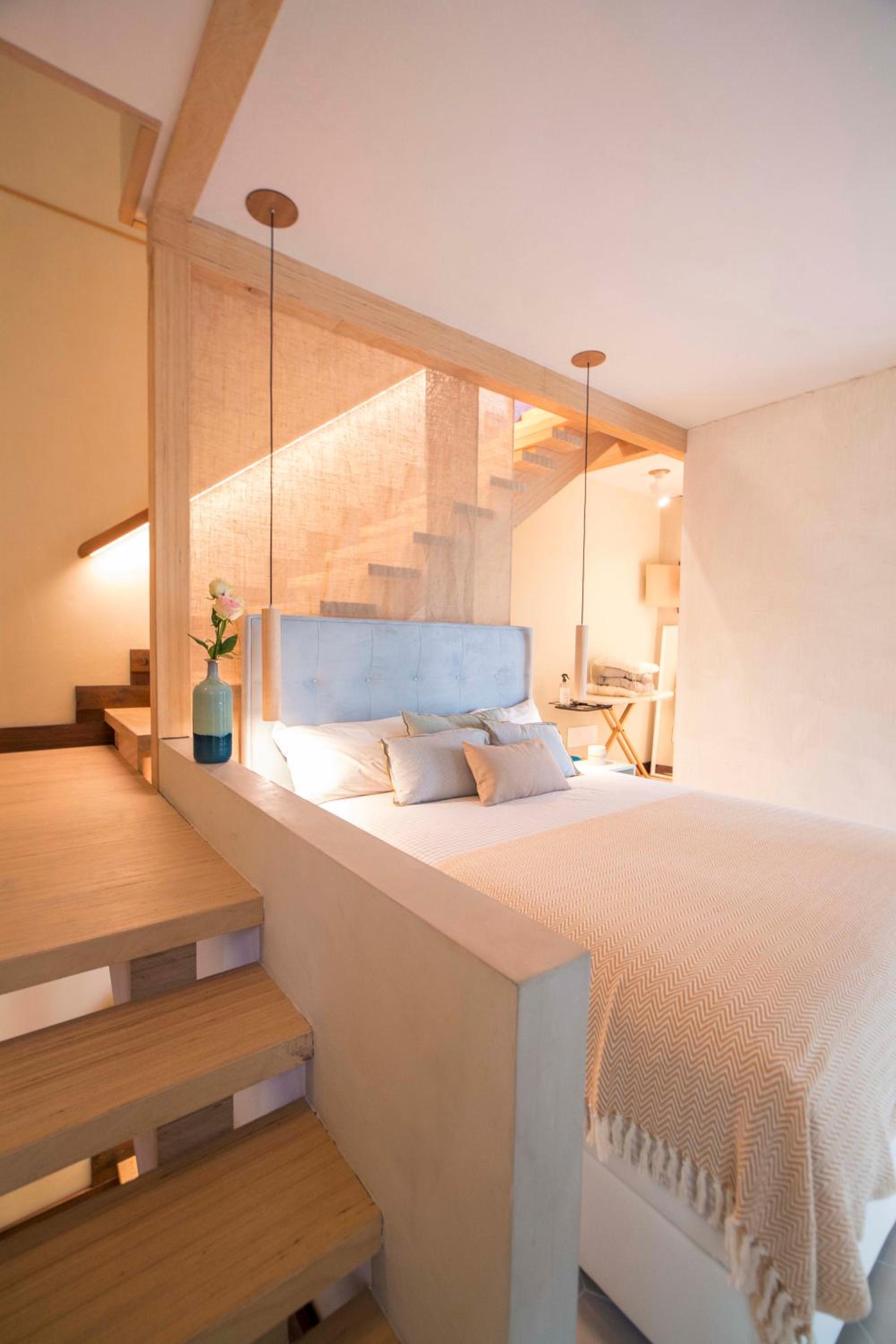 The Wooden House VV