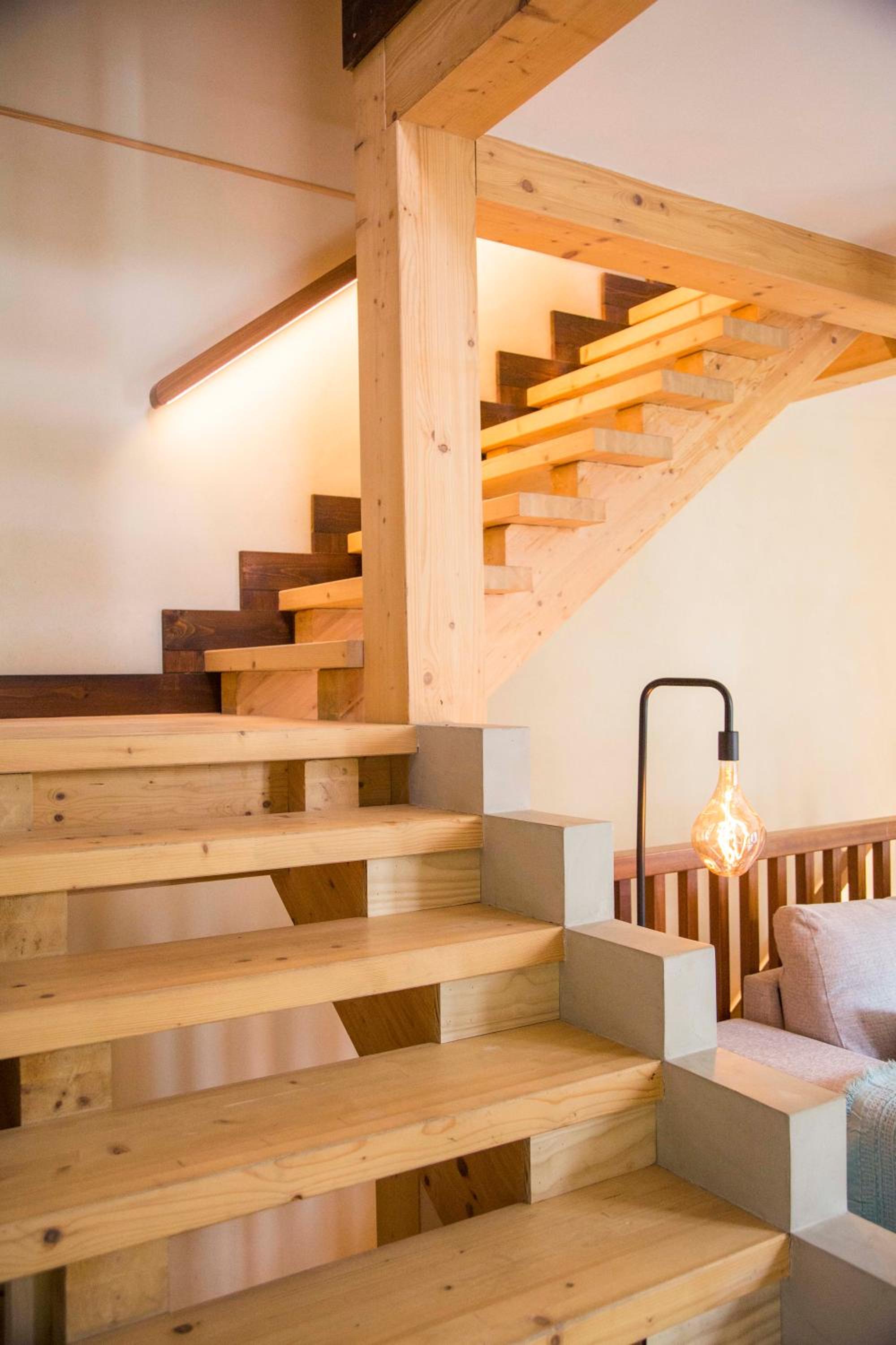 The Wooden House VV