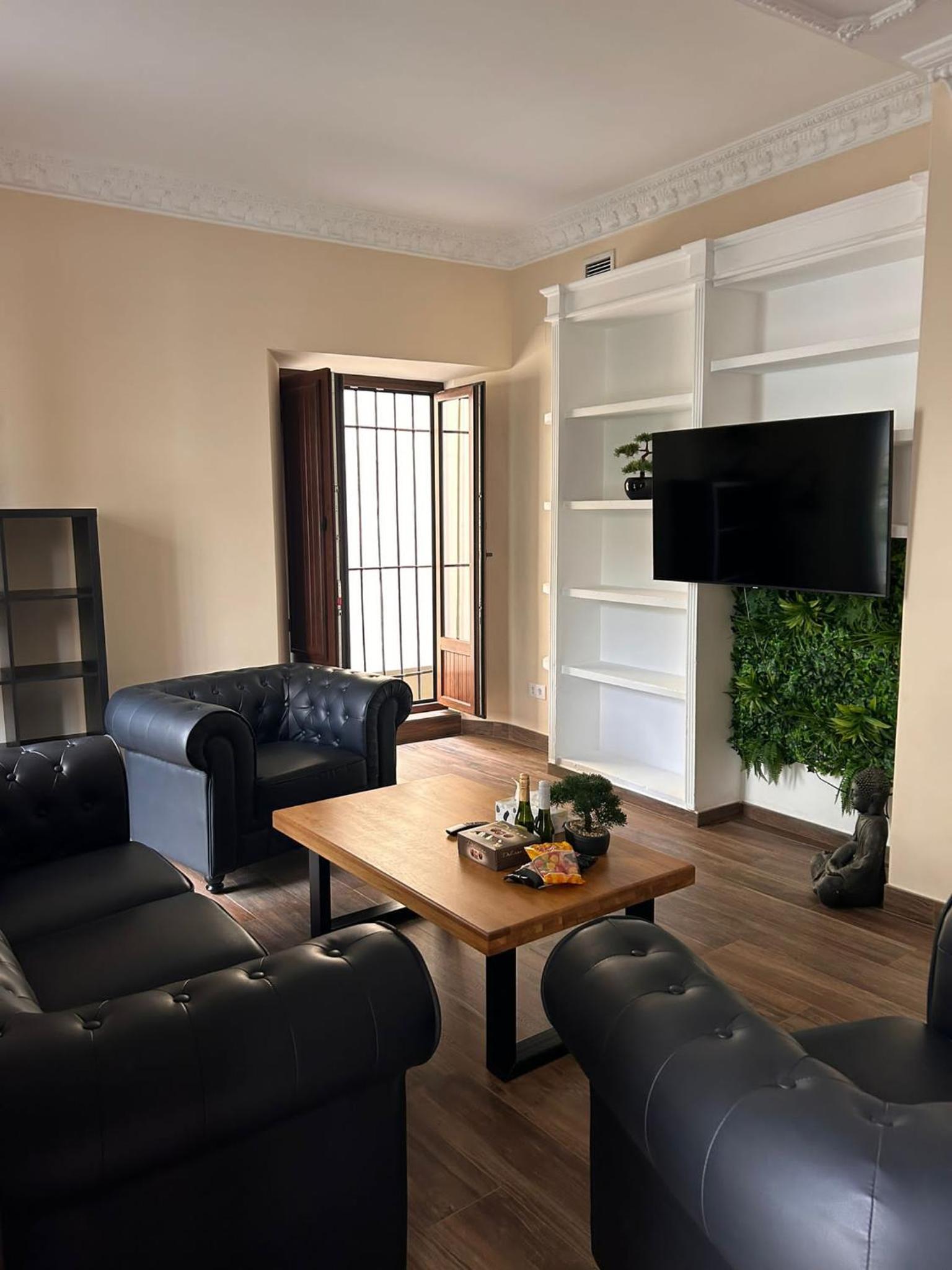 Moratin n3 apartamento 150m2 en el centro photo 3