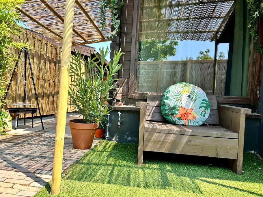 Jungle style lodge with jacuzzi ,sauna and garden near Amsterdam - Property Image 18