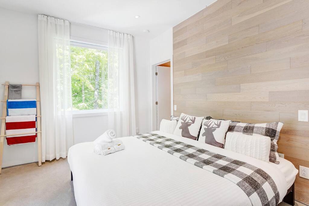 Tremblant Oasis: Luxury, Nature, Hot Tub, Views!