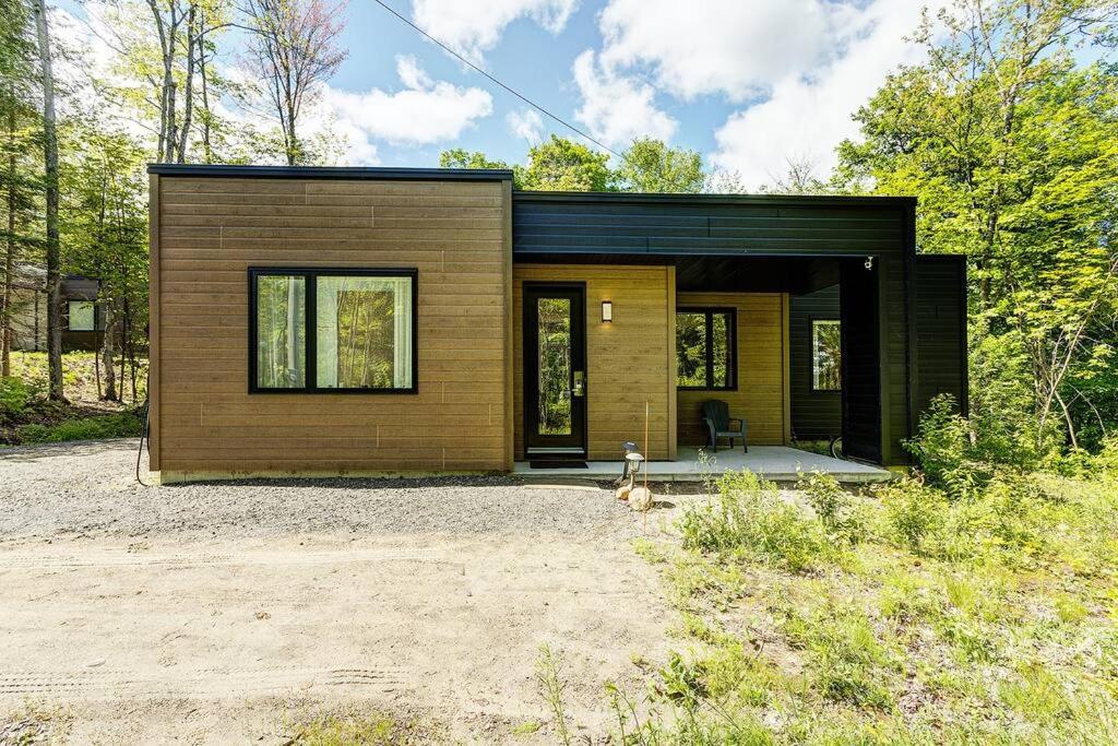 Tremblant Oasis: Luxury, Nature, Hot Tub, Views!