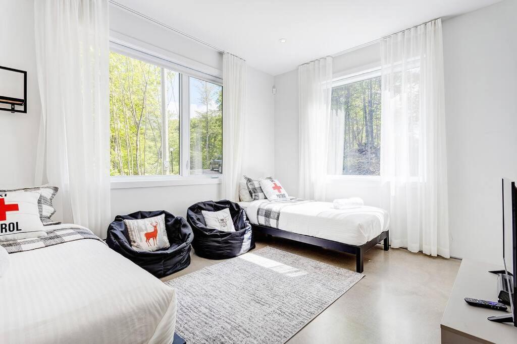 Tremblant Oasis: Luxury, Nature, Hot Tub, Views!
