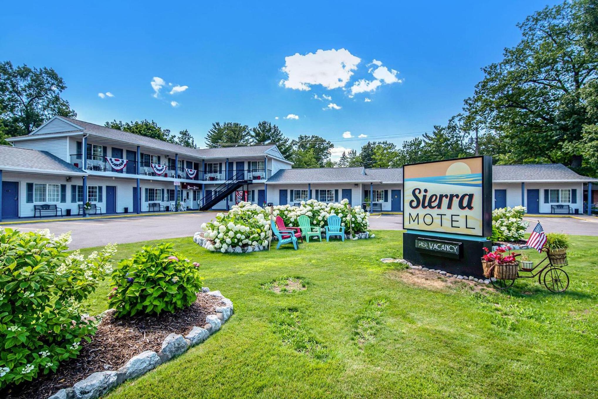 The Sierra Motel view 2