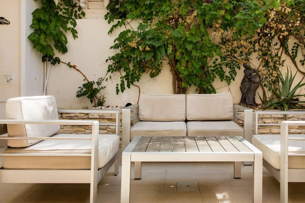 Marbella Vacations - Boutique Townhouse with Hot Tub near Puerto Banus - Property Image 28