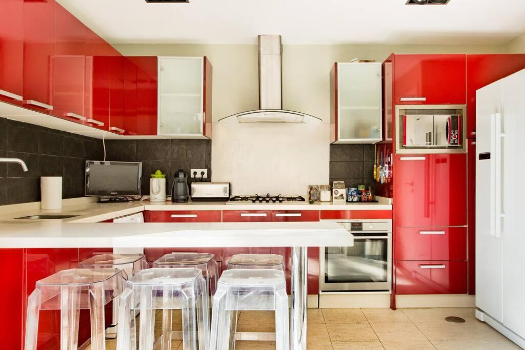 Marbella Vacations - Boutique Townhouse with Hot Tub near Puerto Banus - Property Image 30