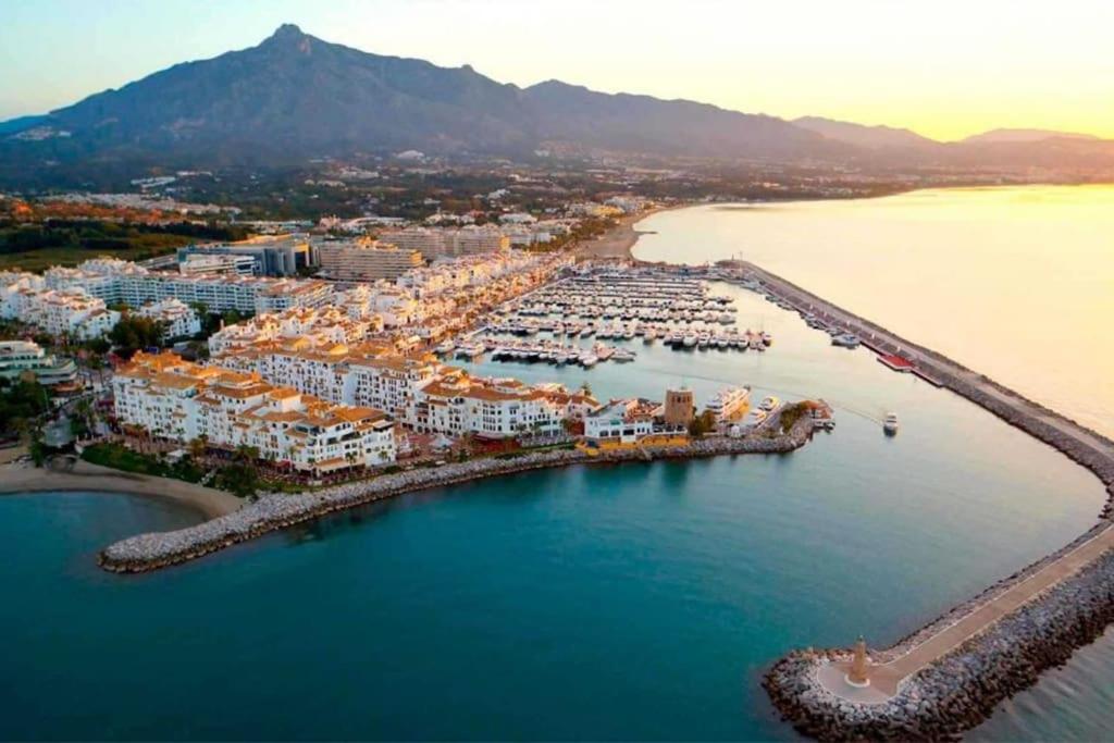 Marbella Vacations - Boutique Townhouse with Hot Tub near Puerto Banus - Property Image 19