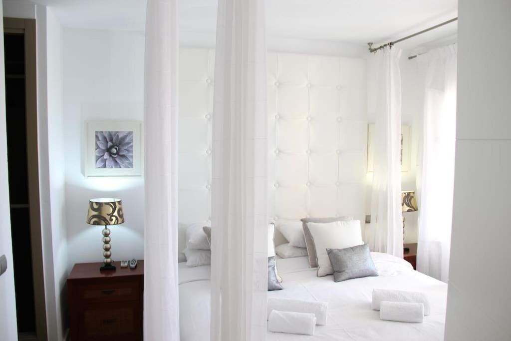 Marbella Vacations - Boutique Townhouse with Hot Tub near Puerto Banus - Property Image 37