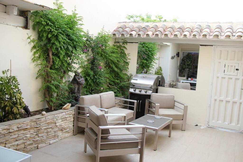 Marbella Vacations - Boutique Townhouse with Hot Tub near Puerto Banus - Property Image 29