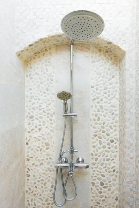 Marbella Vacations - Boutique Townhouse with Hot Tub near Puerto Banus - Property Image 36