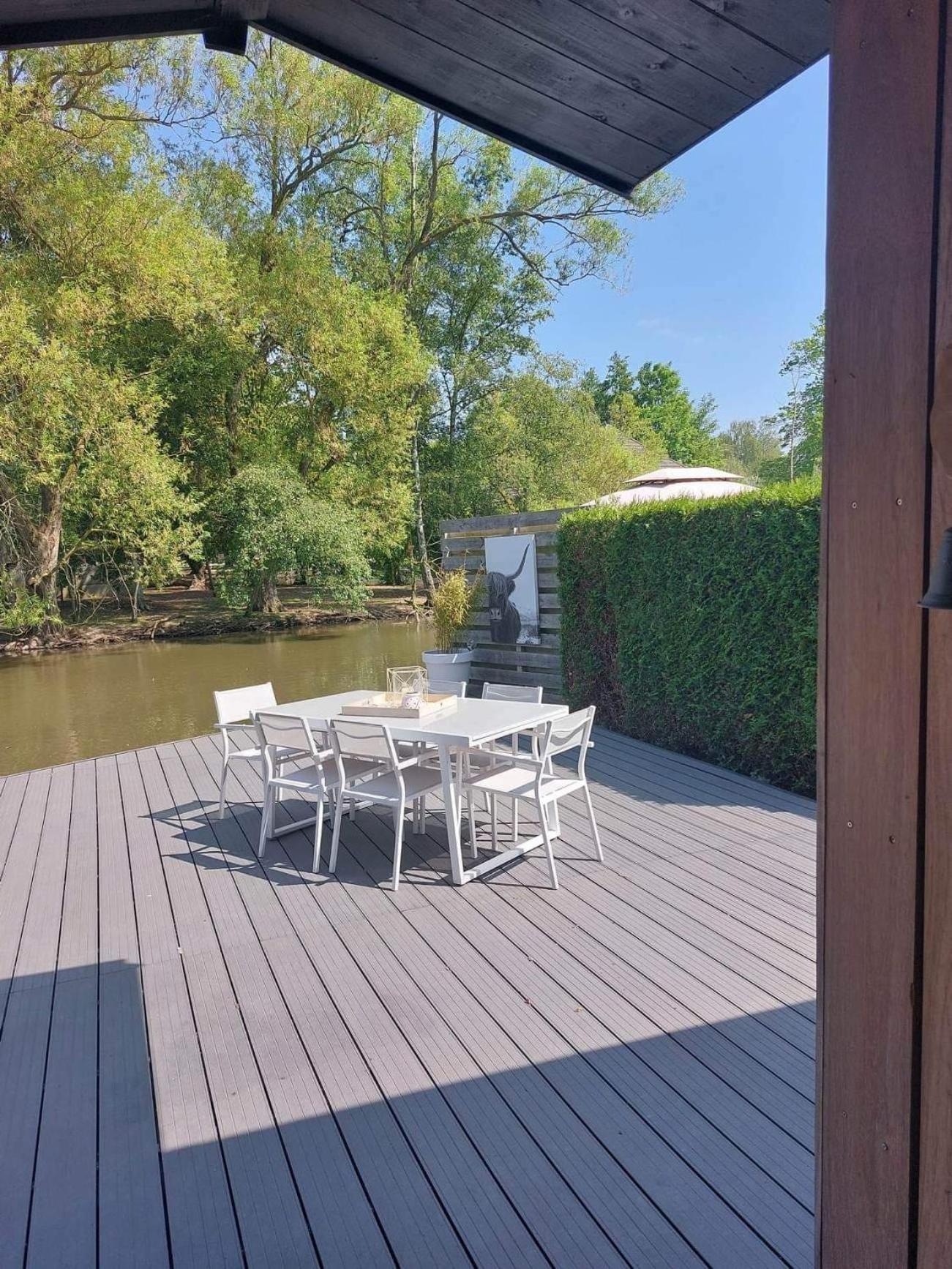 Time 2 Relax chalet aan het water